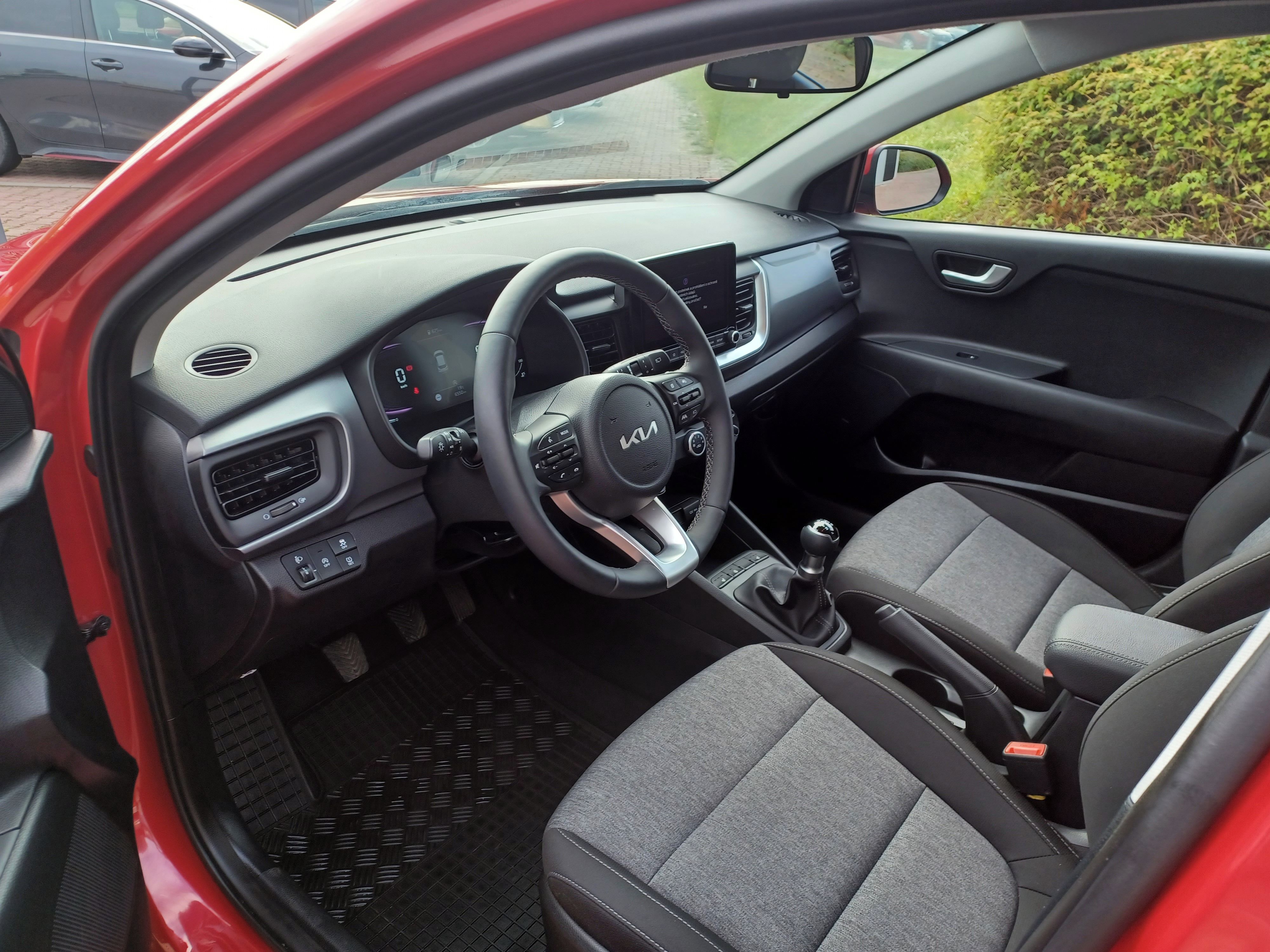 Kia Stonic, 1.2 DPI SPIN záruka - fotka 5