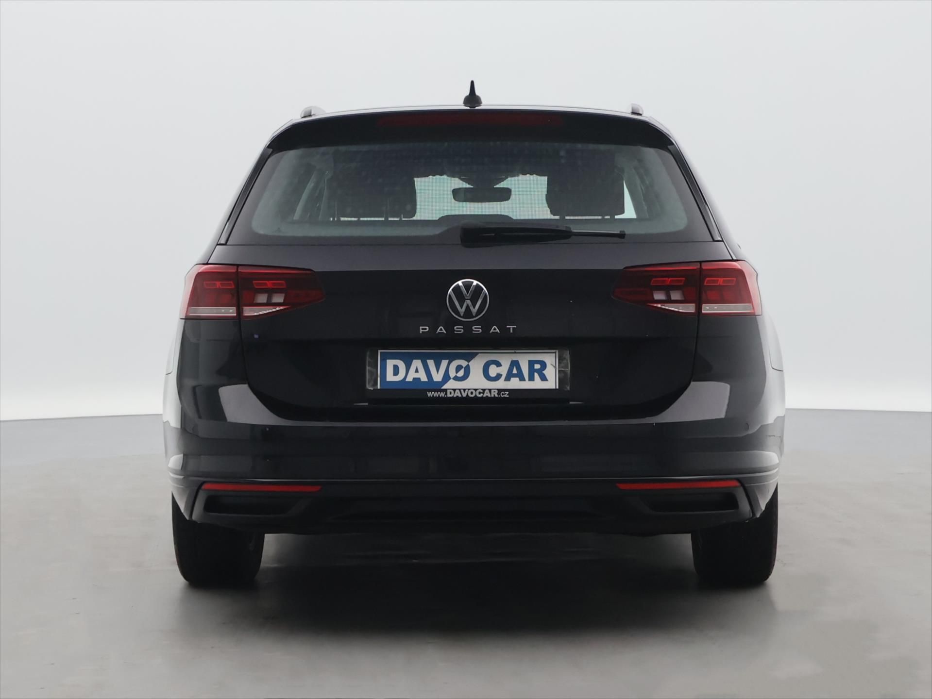 Volkswagen Passat, 2,0 110kW BMT DSG Business Var - fotka 6