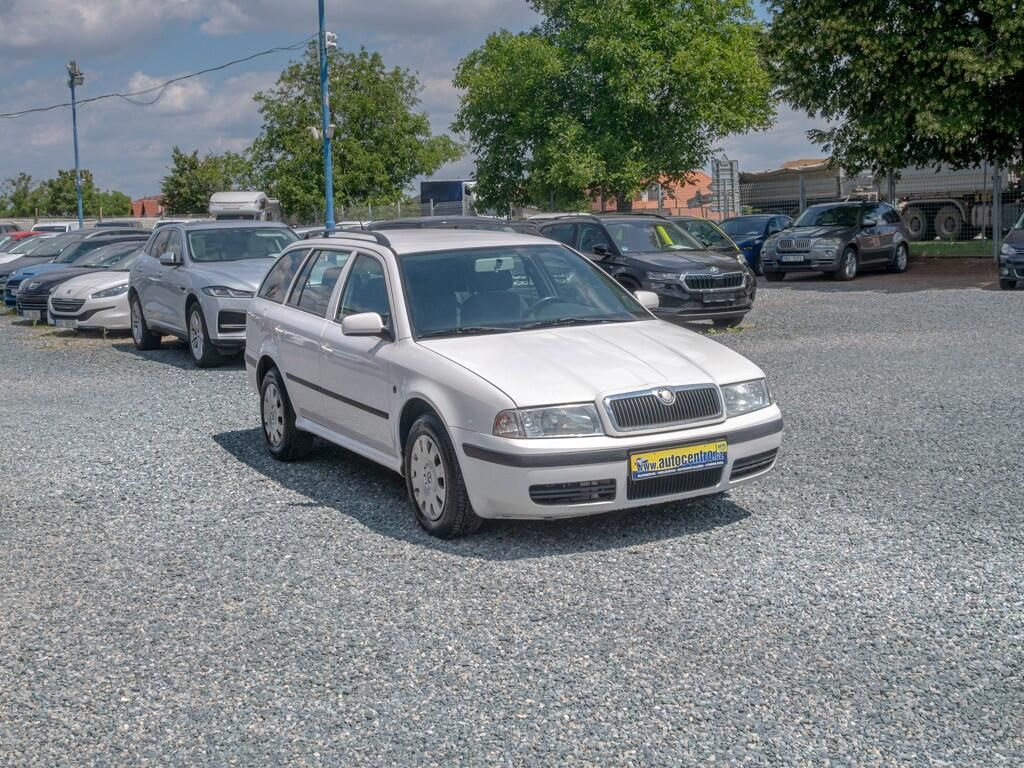 Škoda Octavia, ČR 1.9TDI 74KW – PO SERVISU - fotka 3