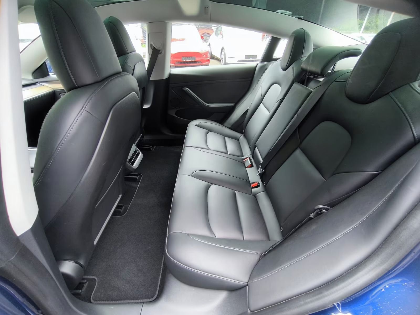 Tesla Model 3, LongRange, 366kW, SOH93% - fotka 6