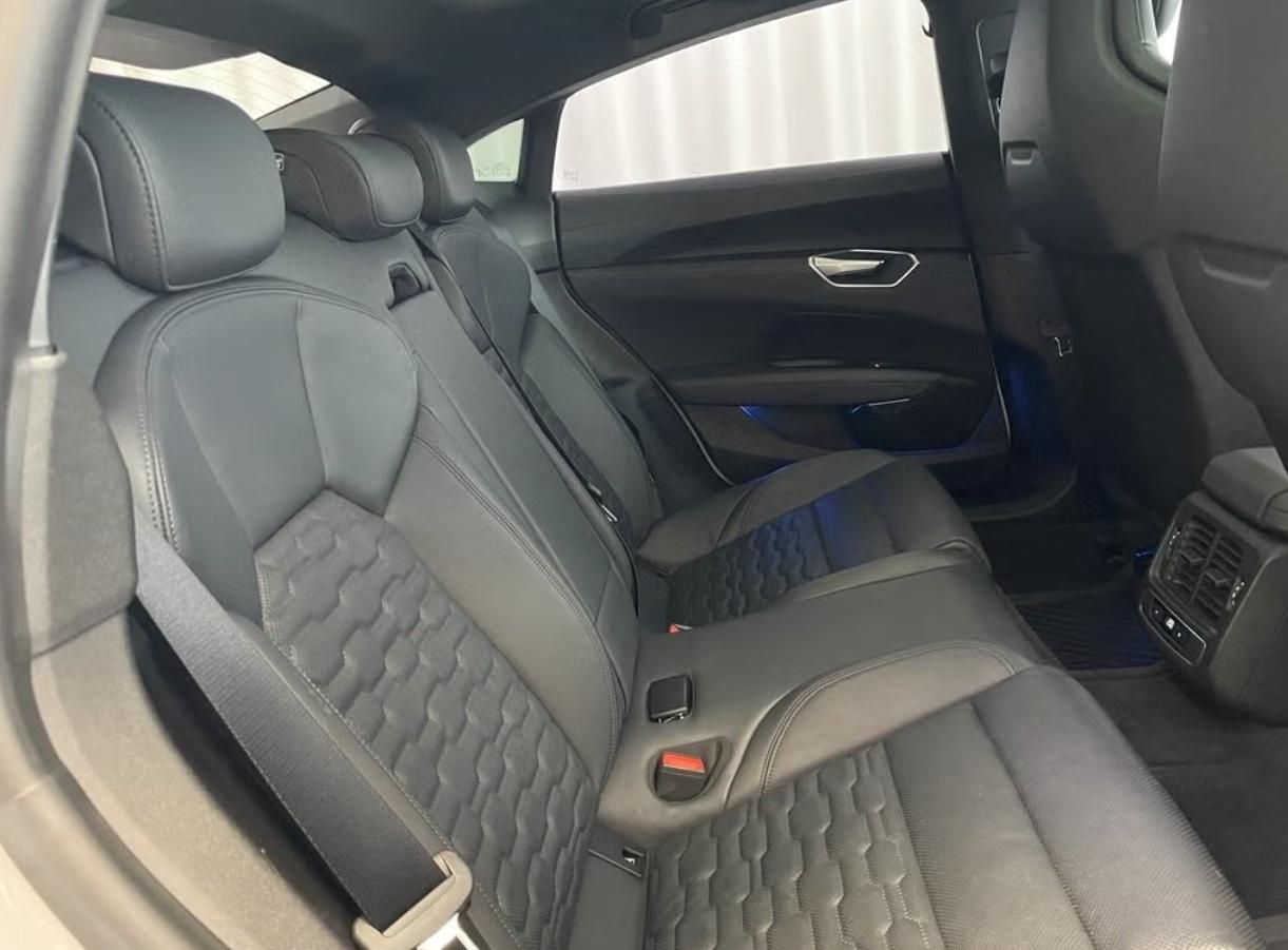 Audi e-tron GT, Quattro 360k HuD Pano Matrix - fotka 6