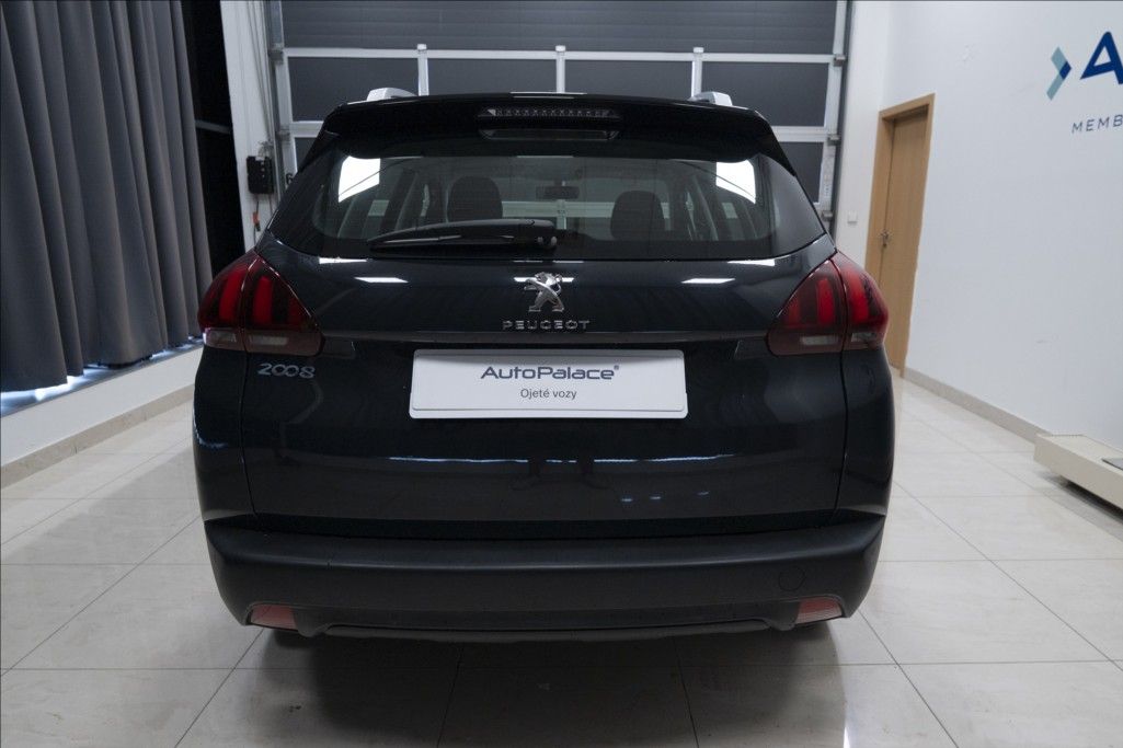 Peugeot 2008, 1,2 i 1. AUT. AC VÝHŘEV 1. MAJ - fotka 5