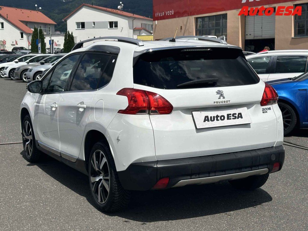 Peugeot 2008, 1.2 pt - fotka 6
