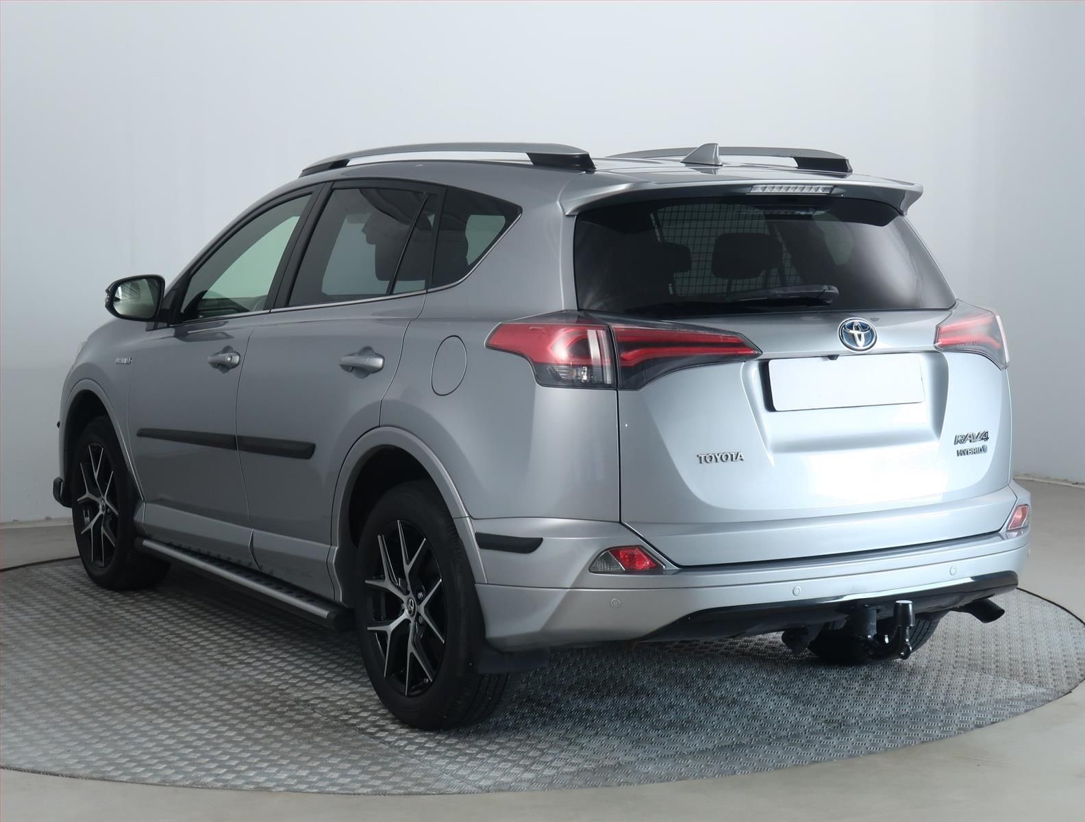 Toyota Rav4, 2.5 Hybrid, Executive, 4X4 - fotka 4