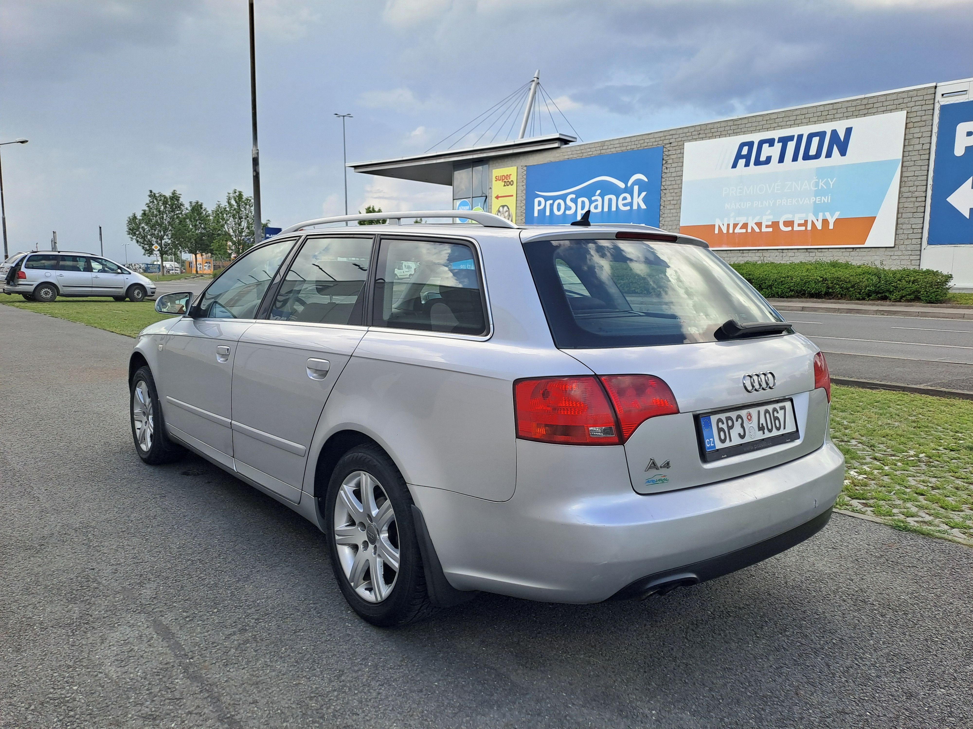 Audi A4, 2.0TDI 103KW 2.MAJ SPOLEHLIVÁ - fotka 5