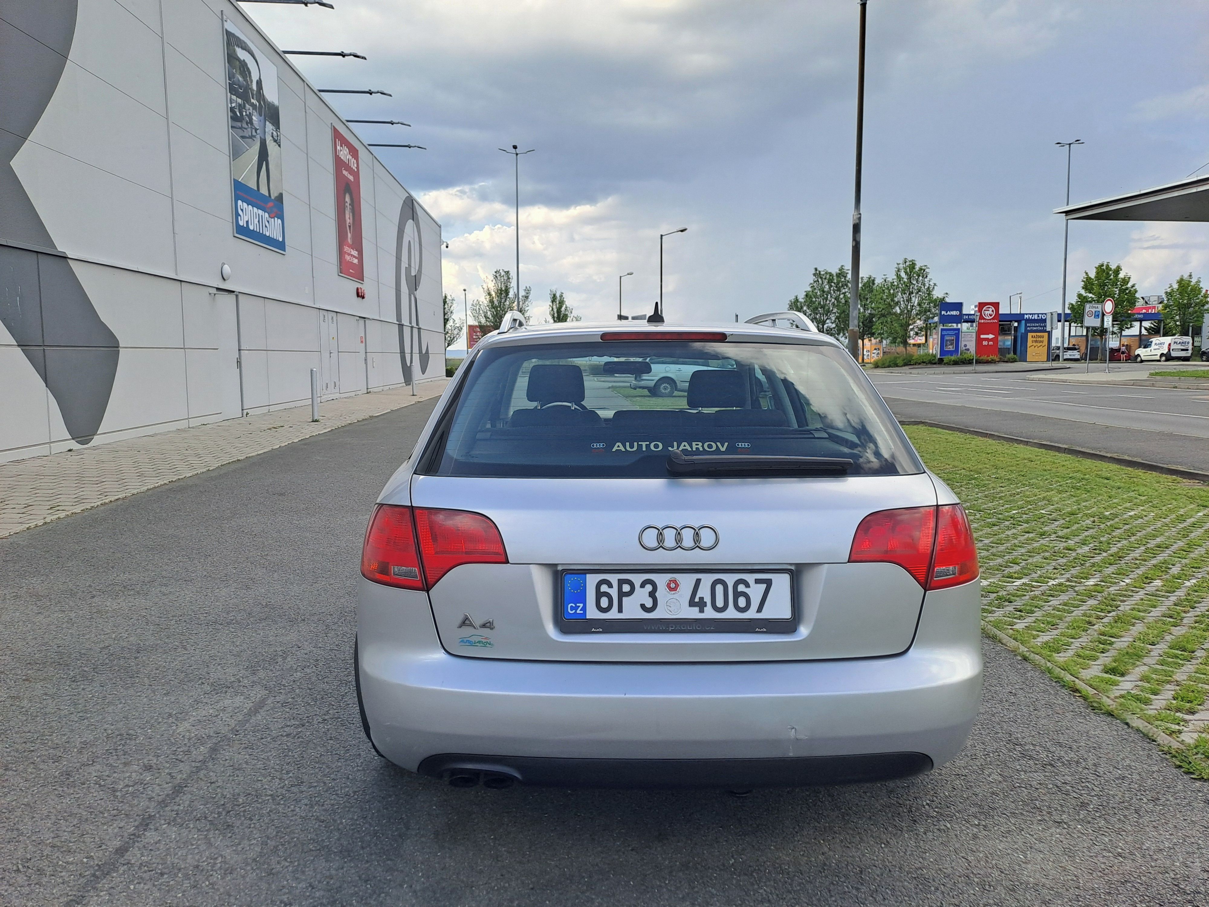 Audi A4, 2.0TDI 103KW 2.MAJ SPOLEHLIVÁ - fotka 6