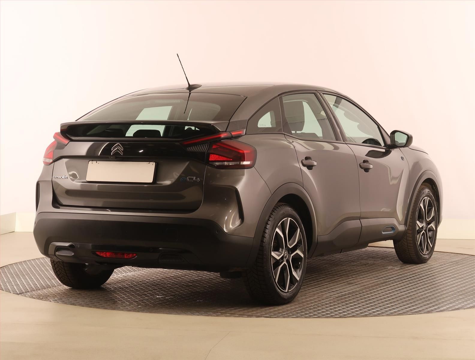 Citroën ë-C4, 50 kWh, SoH 89%, Feel - fotka 5