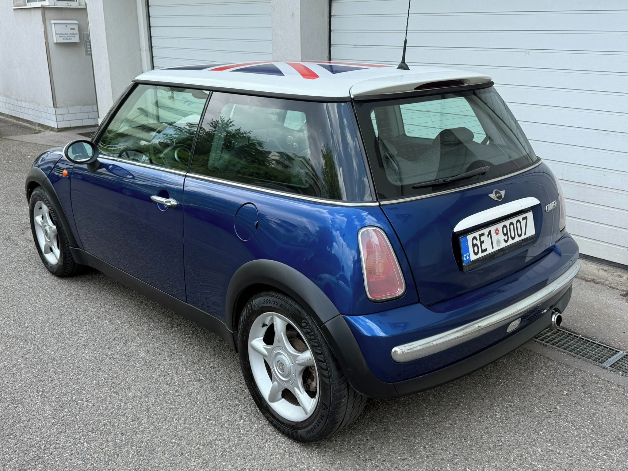 Mini Cooper, 1.6i, 85kw - fotka 3