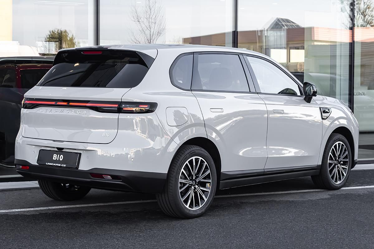 Leapmotor B10, 1,5 dojezd až 900km  DESIGN Hy - fotka 5