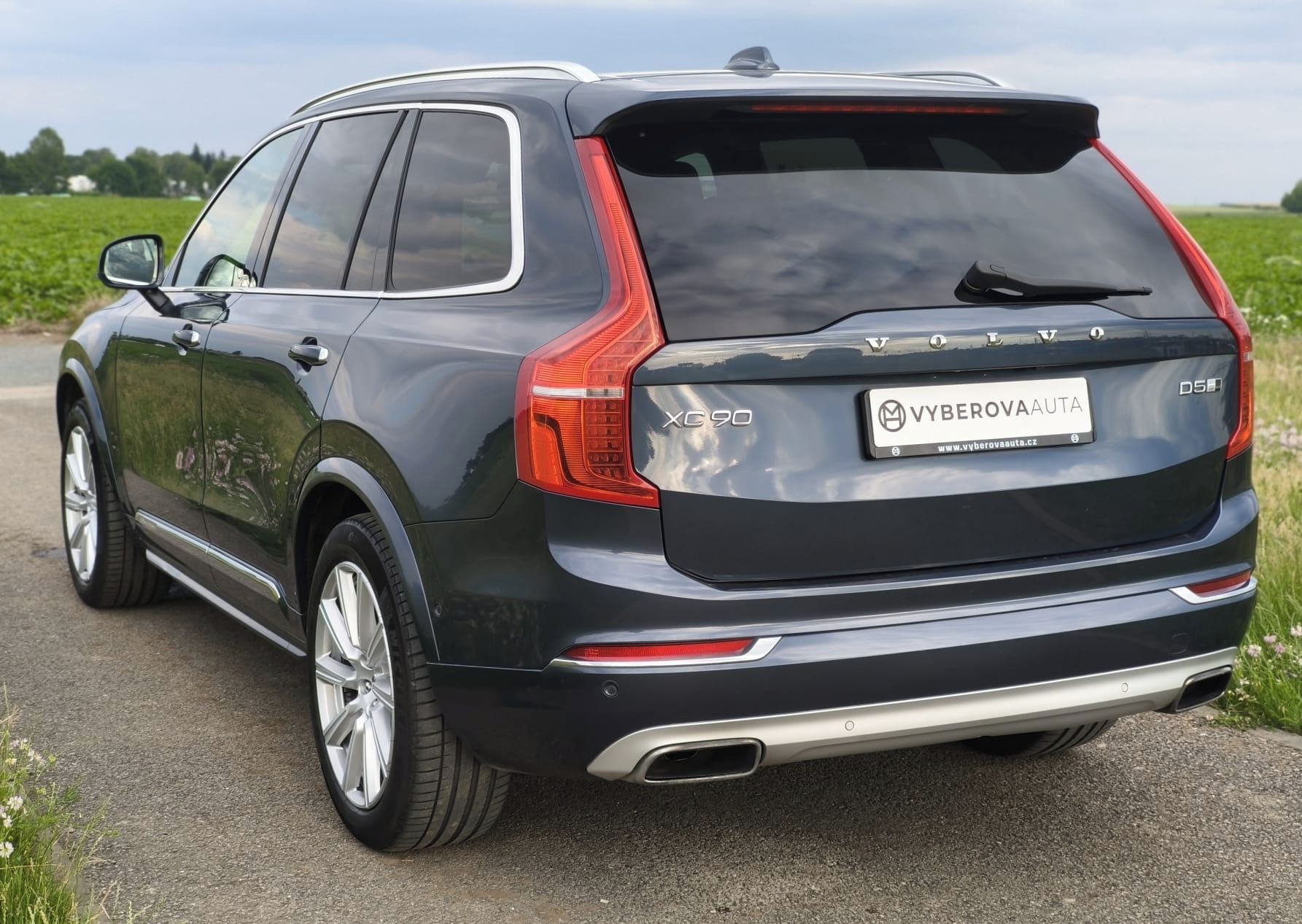 Volvo XC90, D5 2.0 173kW/AWD/Inscription/ - fotka 3
