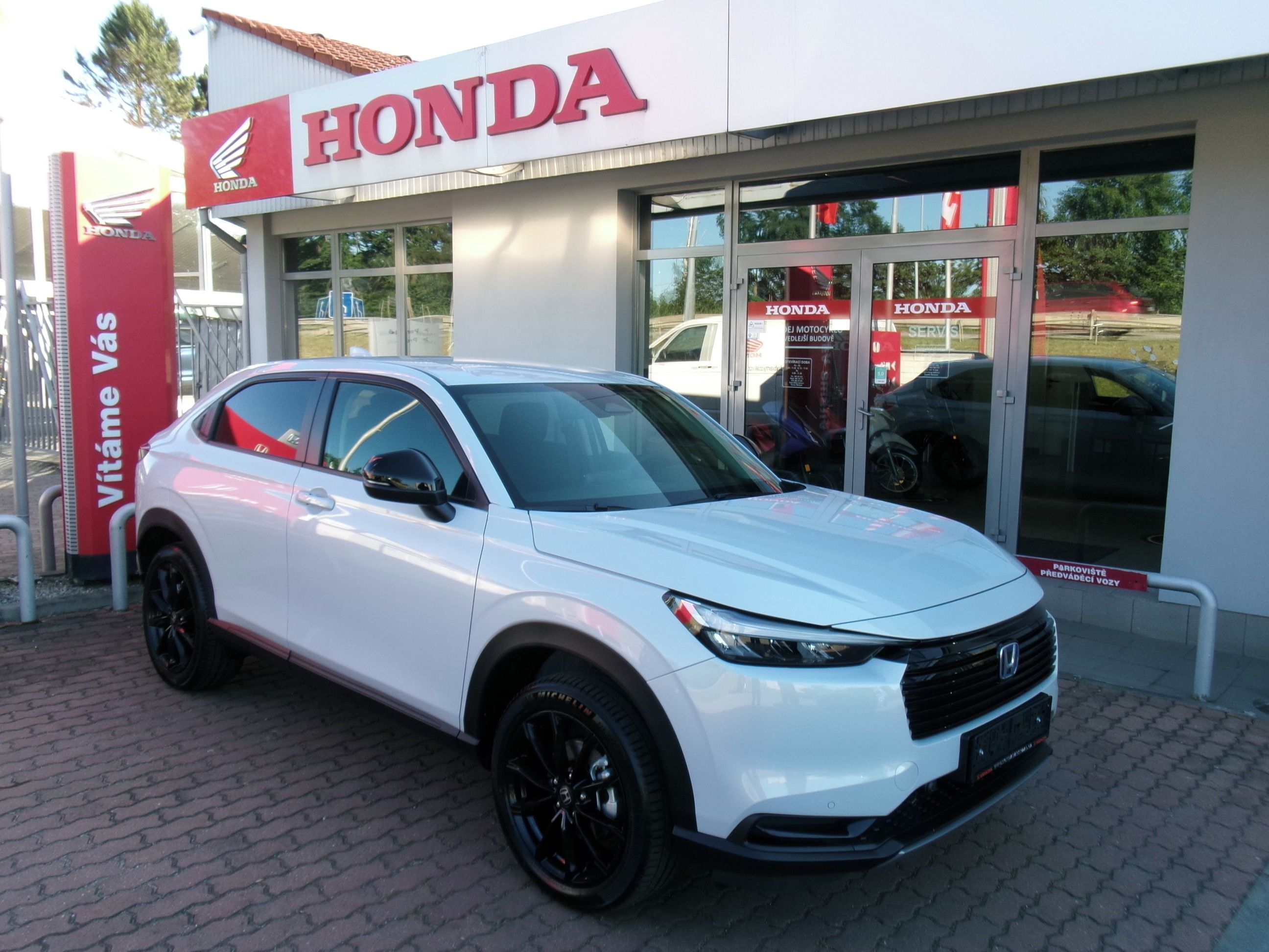 Honda HR-V, 1.5e:HEV ELEGANCE SPORT 27 - fotka 4