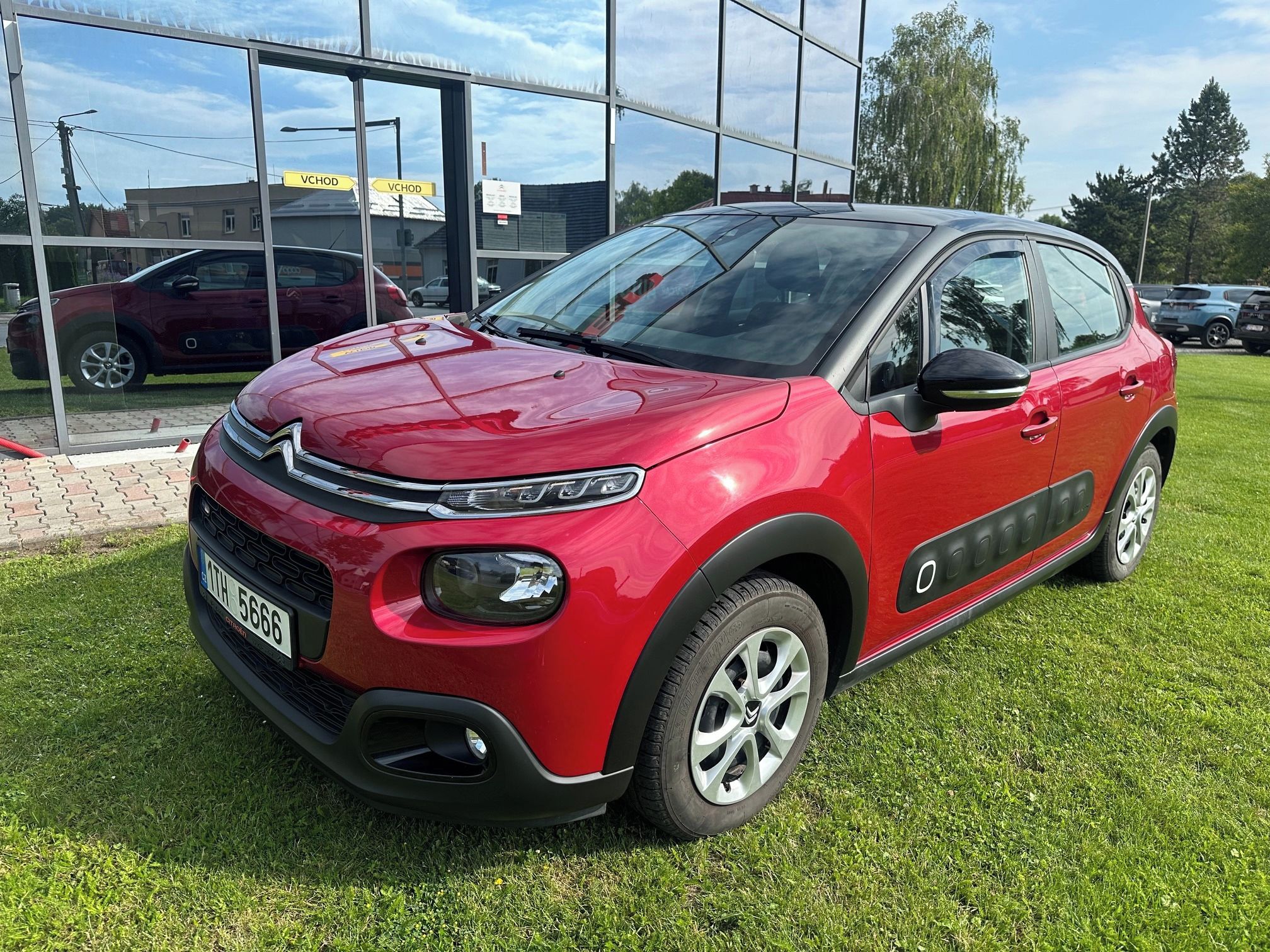 Citroën C3, 1.2 PureTech FEEL - fotka 3