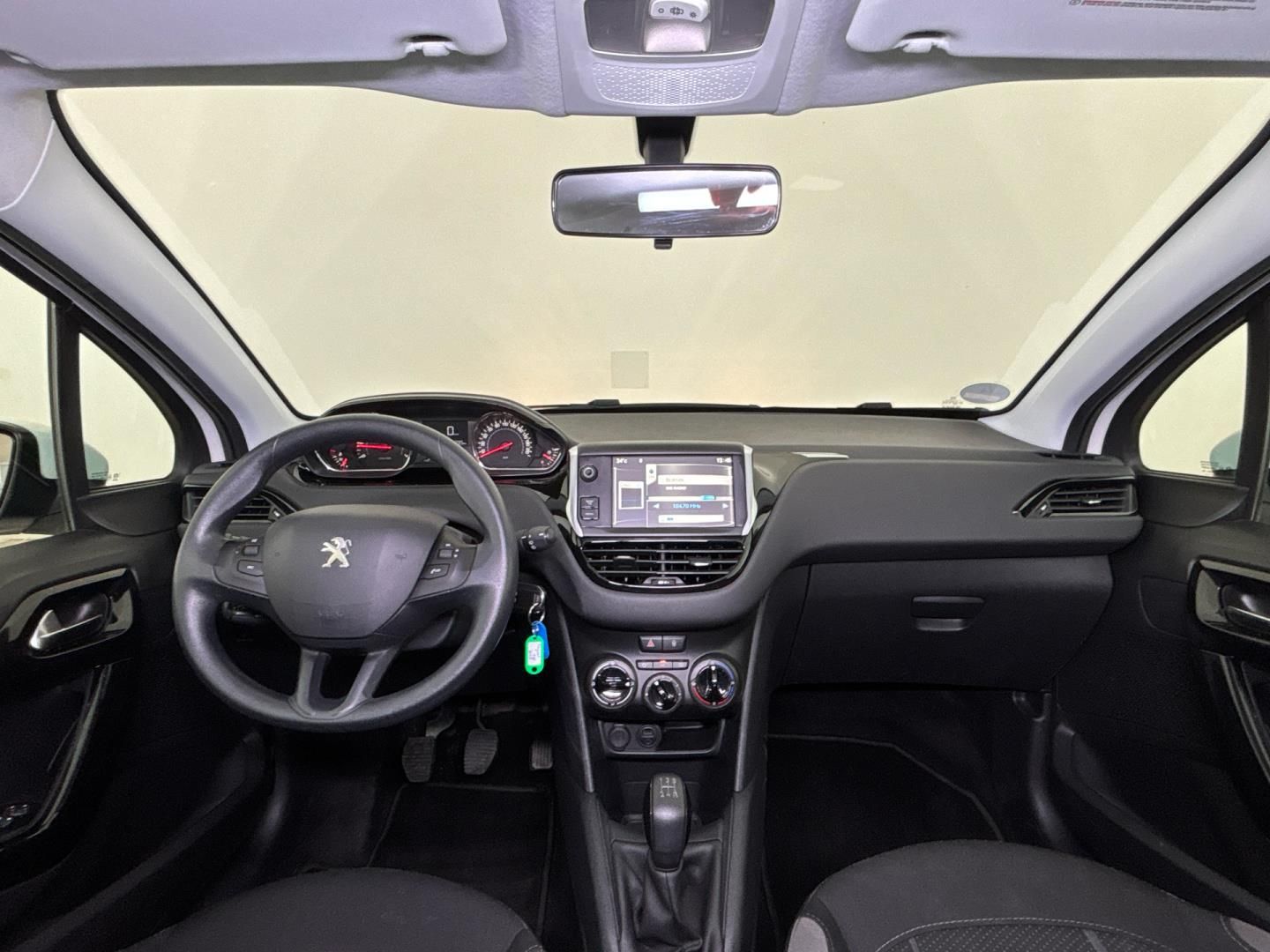 Peugeot 208, 1.2 PureTech / 60 kW - fotka 5