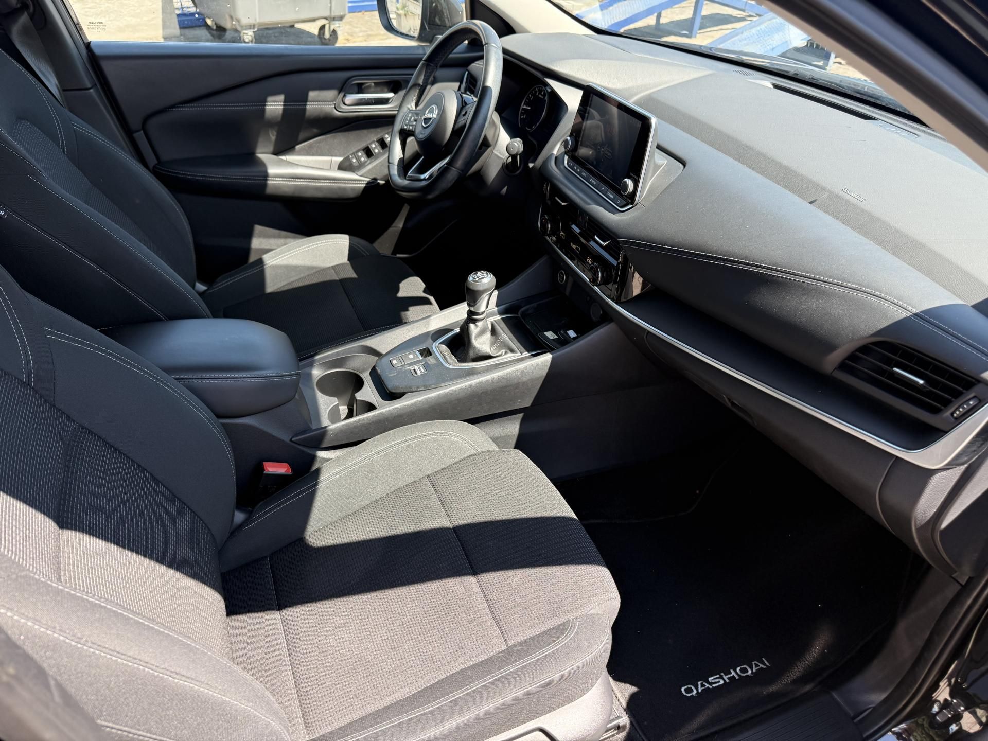 Nissan Qashqai, 1.3 MHEV,140PS,ZÁRUKA - fotka 6