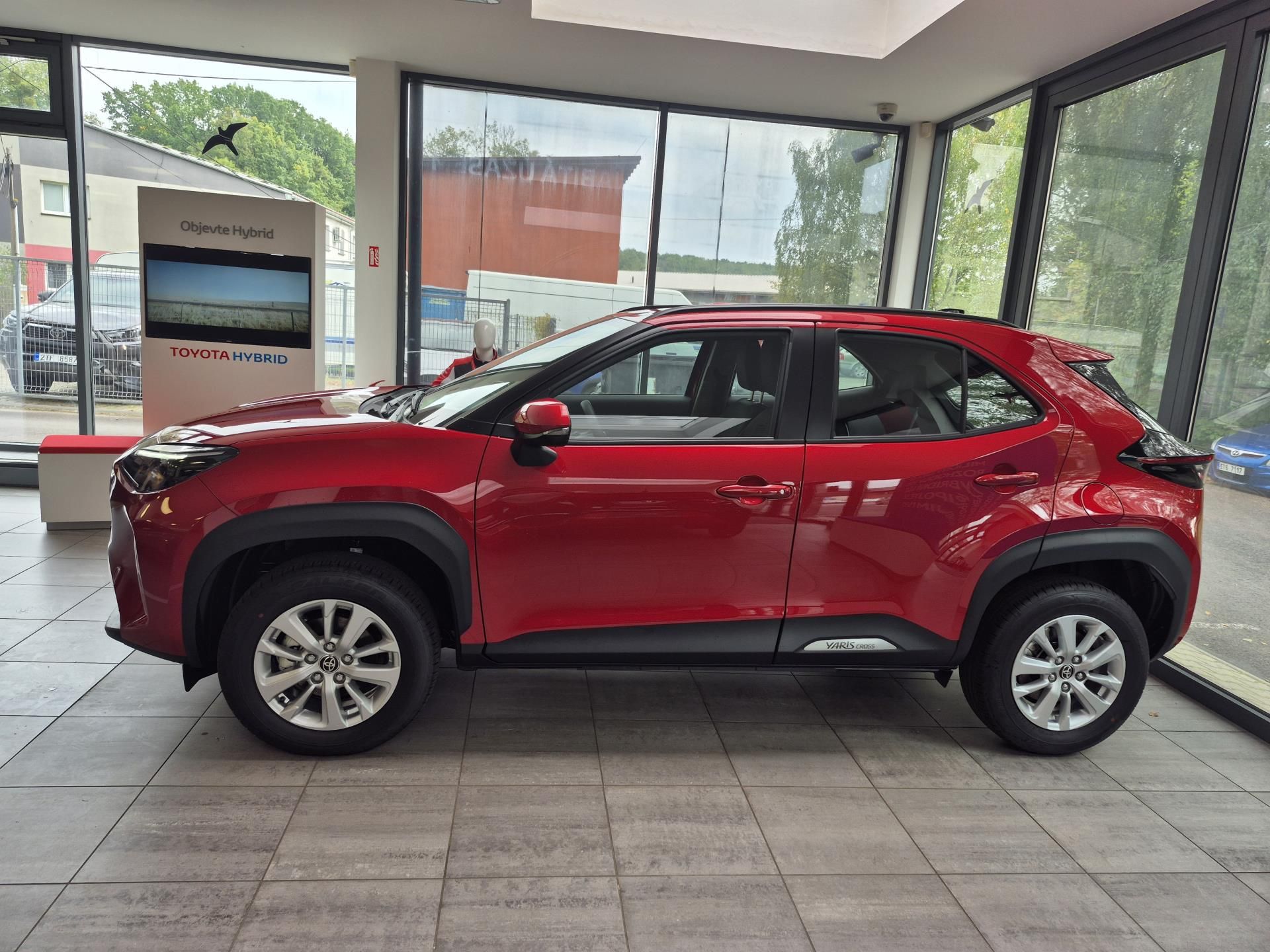 Toyota Yaris Cross, Comfort 4x4, 1.5L, 130K - fotka 4