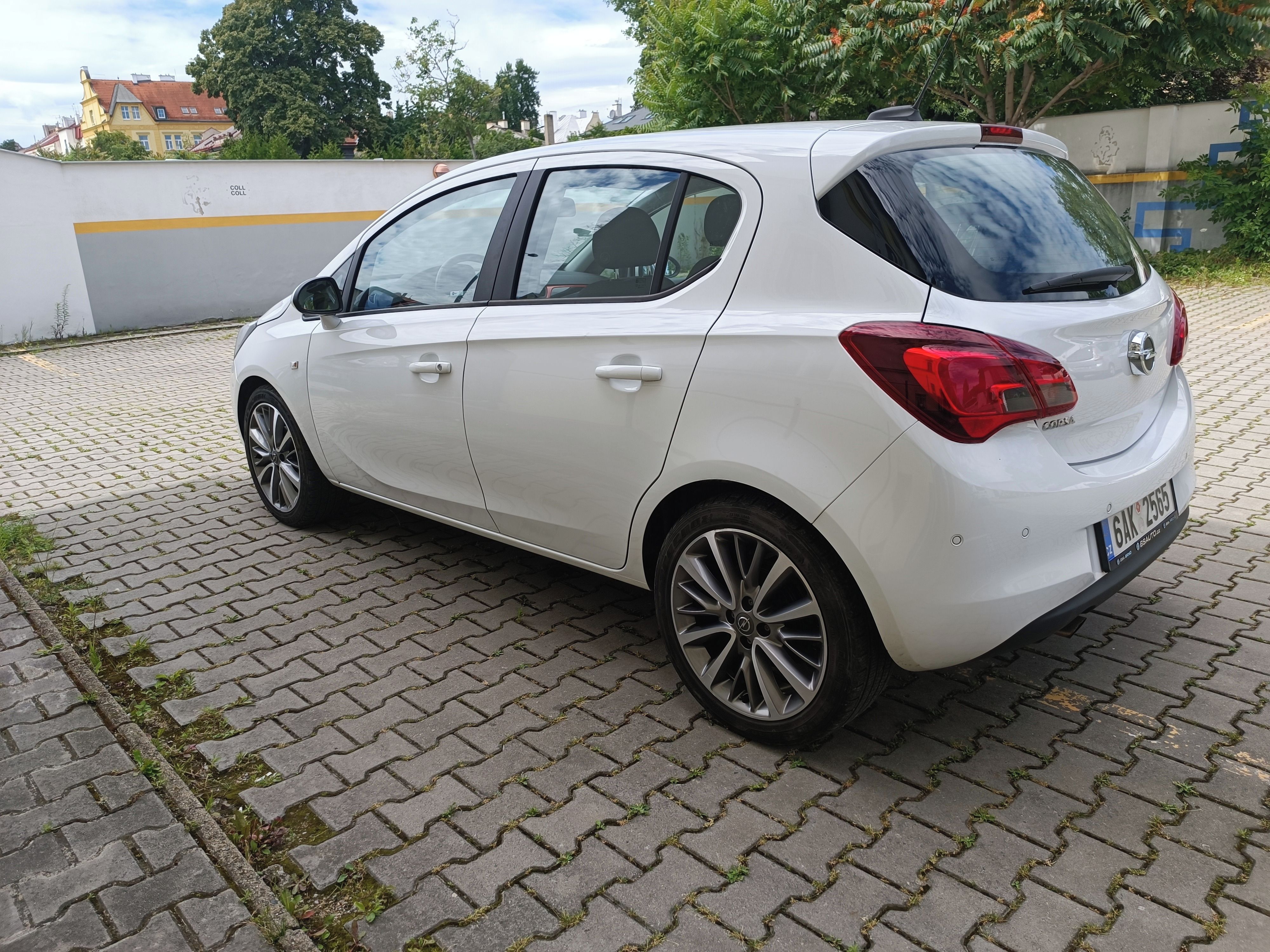 Opel Corsa, Automat, 1.4, maximální výbava - fotka 4