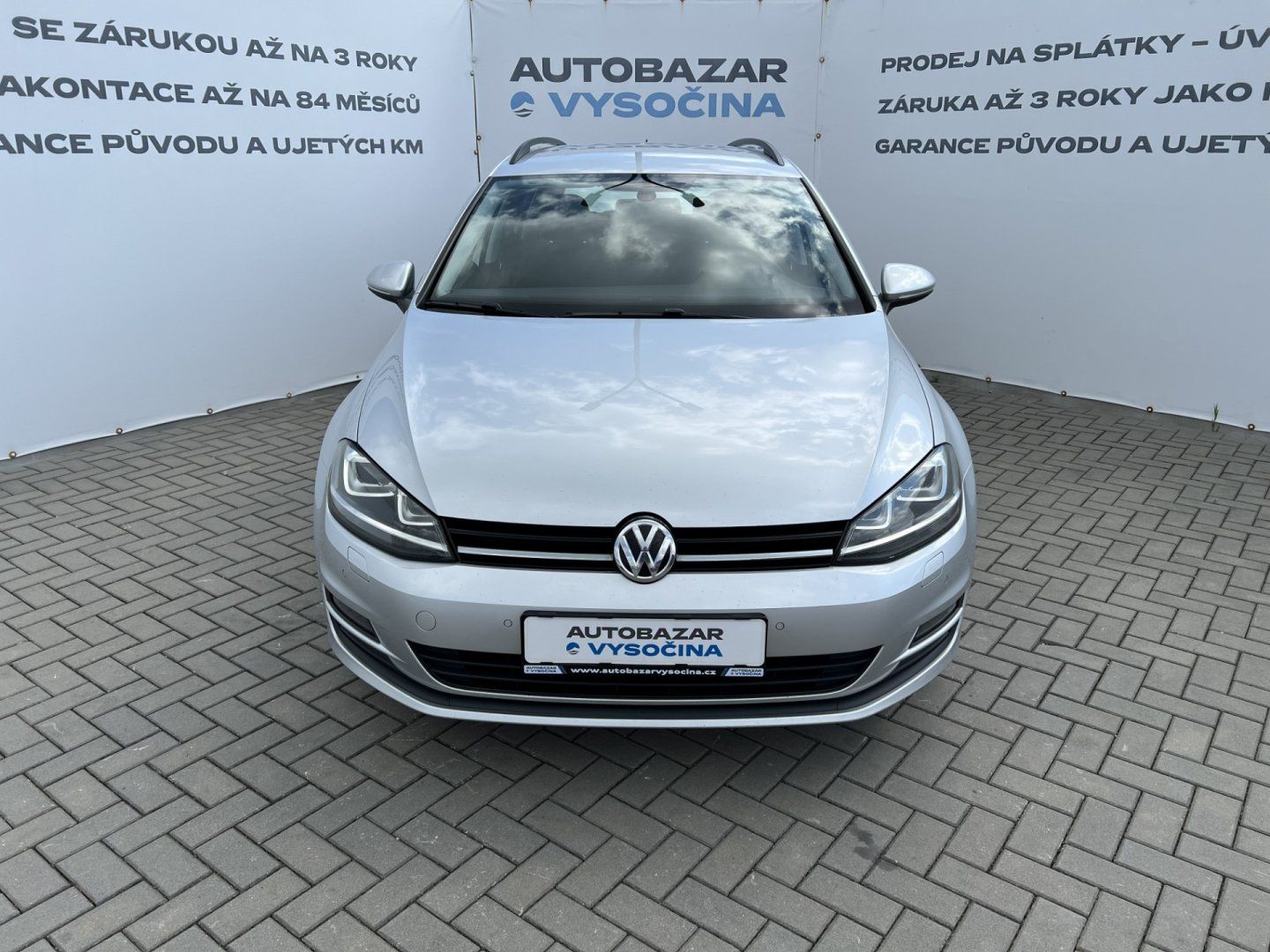 Volkswagen Golf, 2.0TDi 110kW! Xenony - fotka 2