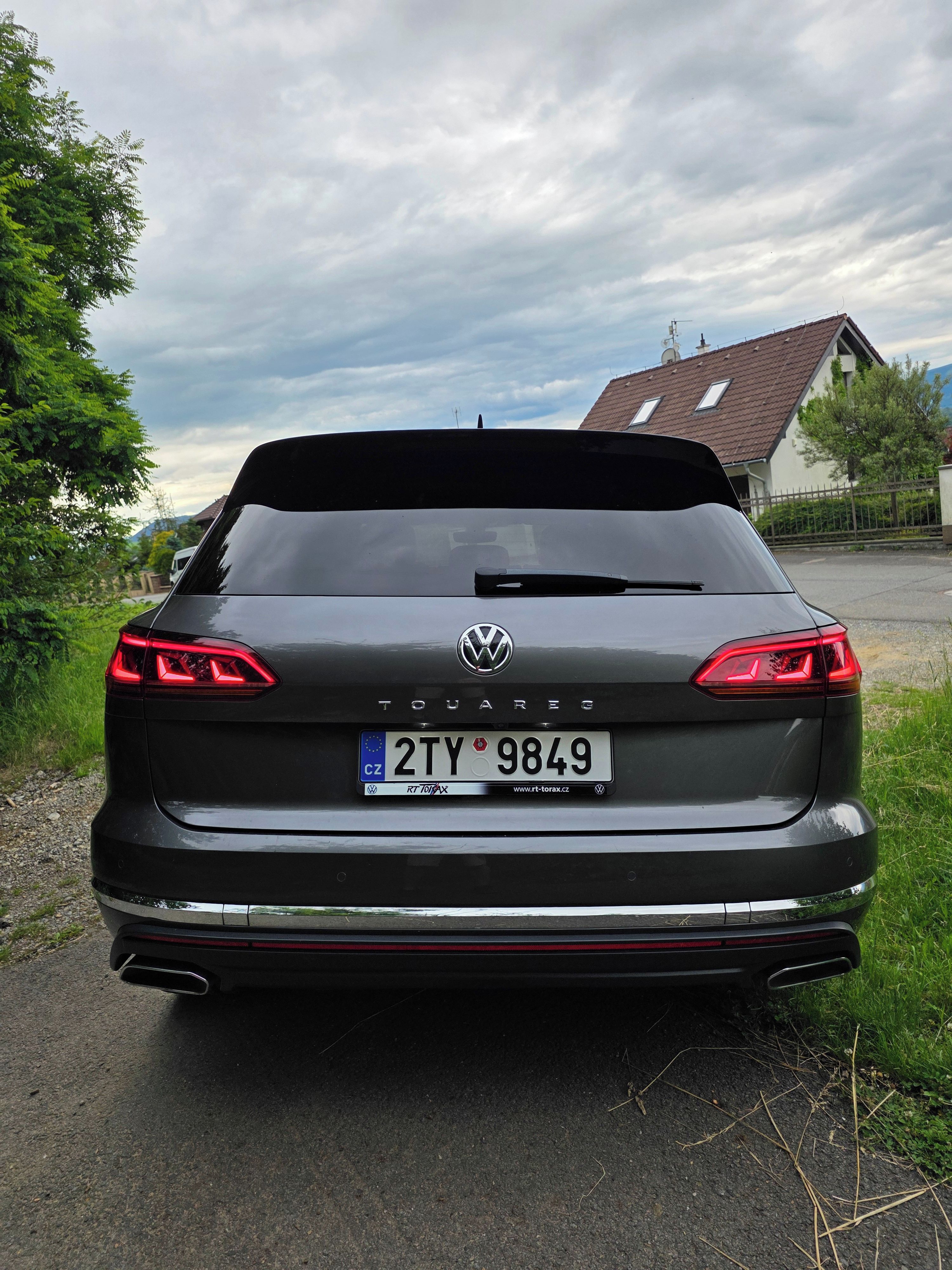 Volkswagen Touareg, 3.0 Tdi 210kw 4x4 Atmosphere - fotka 2