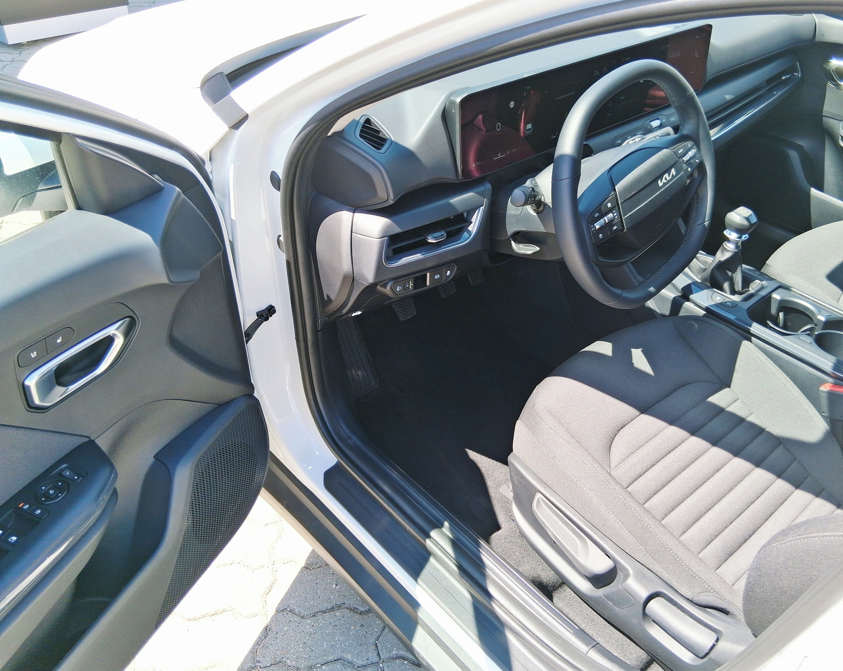 Kia K4, 1.0 T-GDI 115 k/85 kW Exclusiv - fotka 6