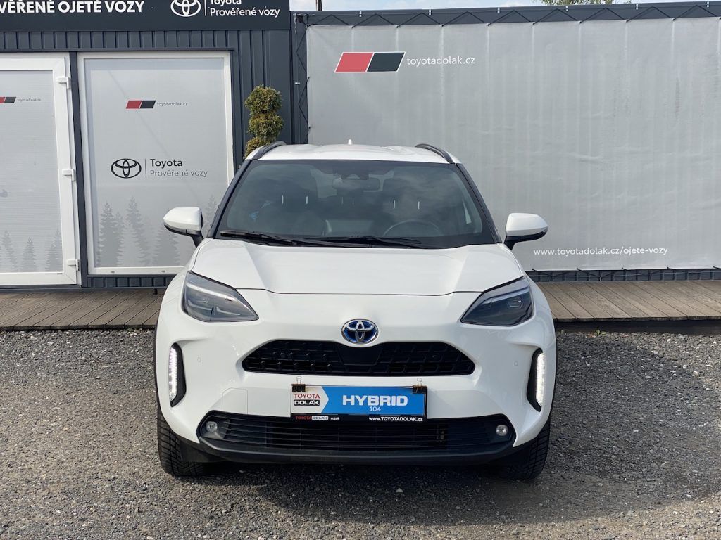 Toyota Yaris Cross, 1.5HEV, ČR-1m, Style Tech, 4x4 - fotka 3