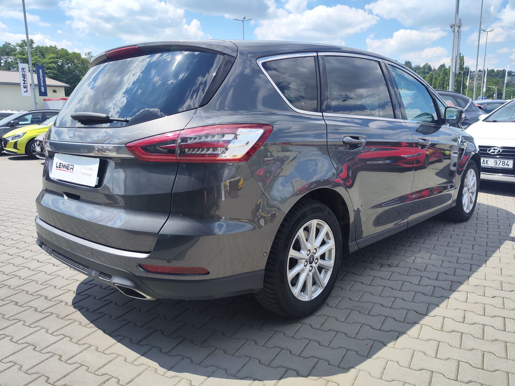 Ford S-MAX, 2.0 TDCI/132kW Titanium - fotka 5