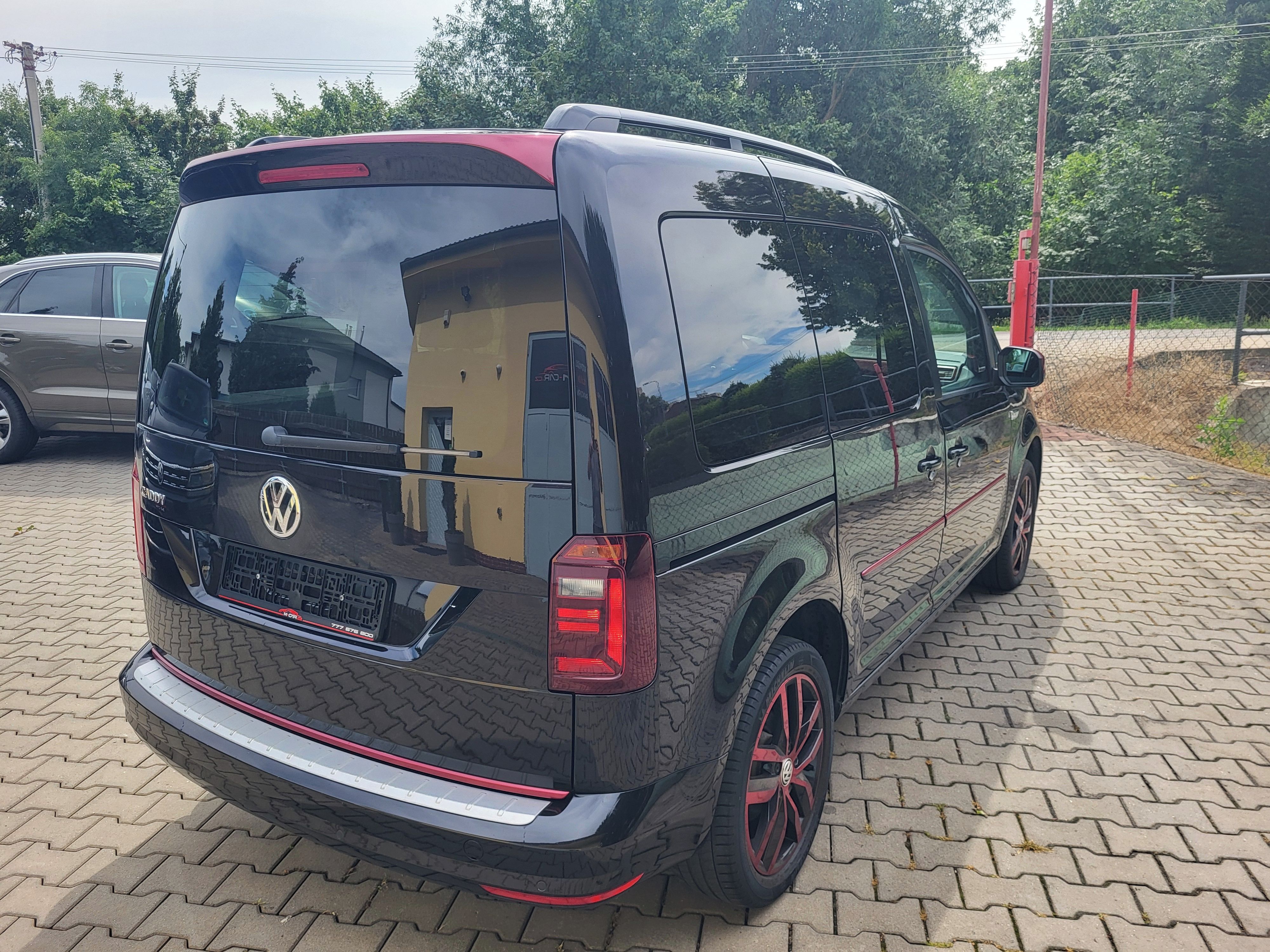 Volkswagen Caddy, 2,0 TDI Highline Generation - fotka 5