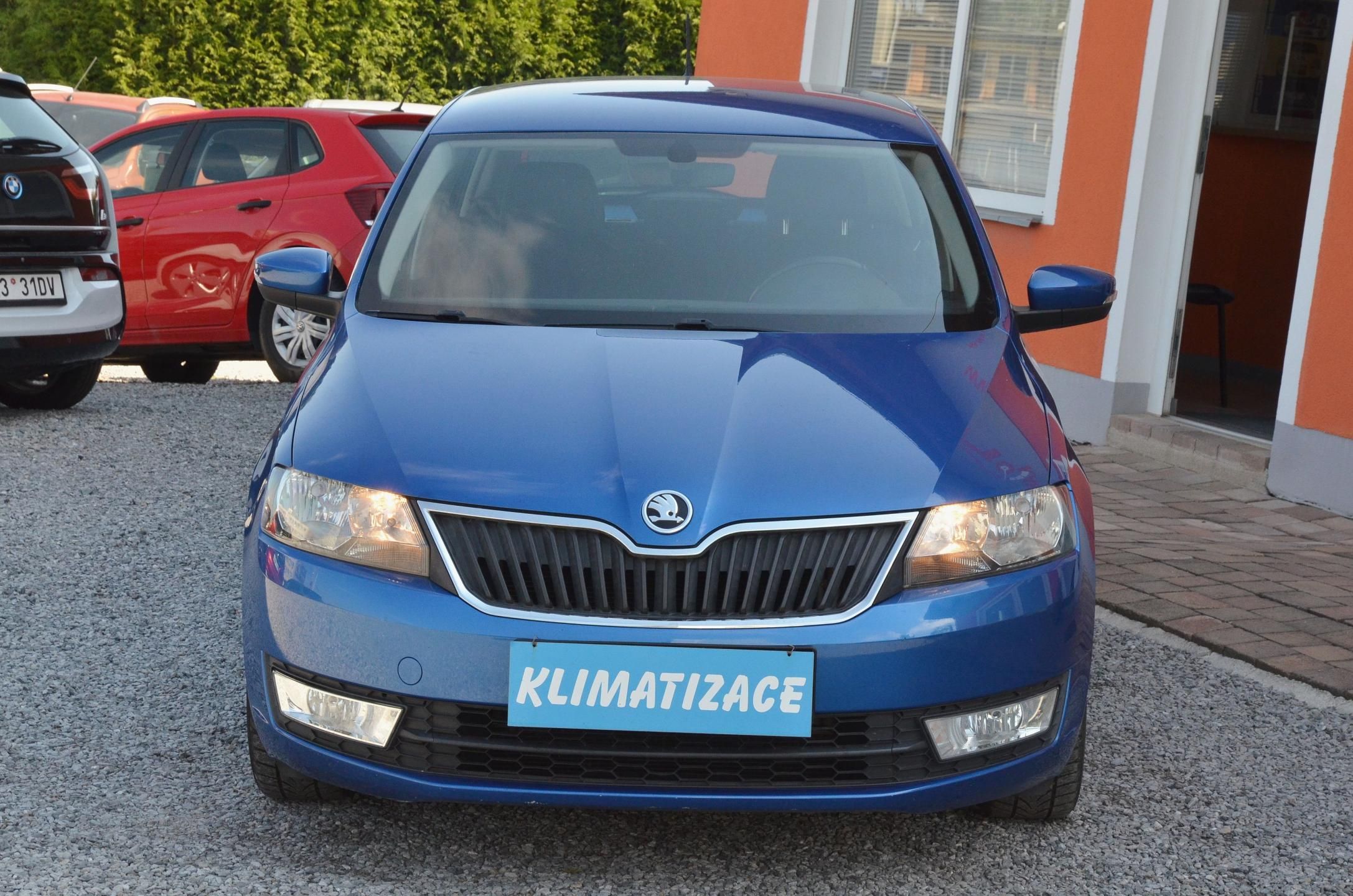 Škoda Rapid, 1.4 TDi 66kW AMB / AUT. KLIMA - fotka 2