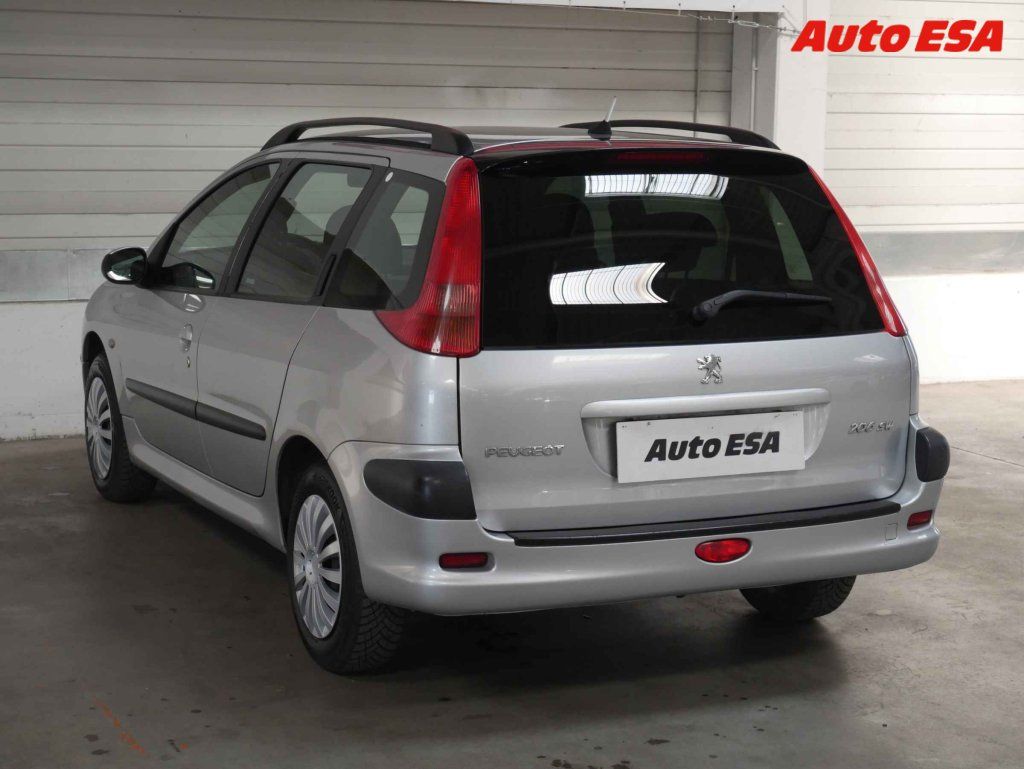 Peugeot 206, 1.4i - fotka 4