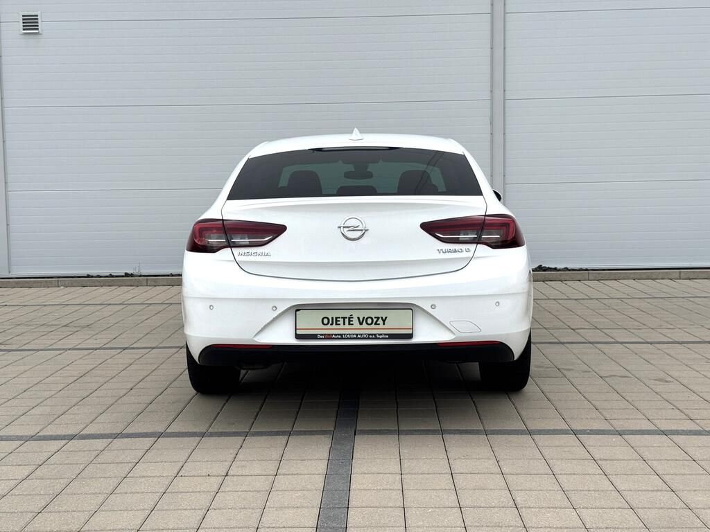 Opel Insignia, 1.6 CDTi 100 kW - fotka 6
