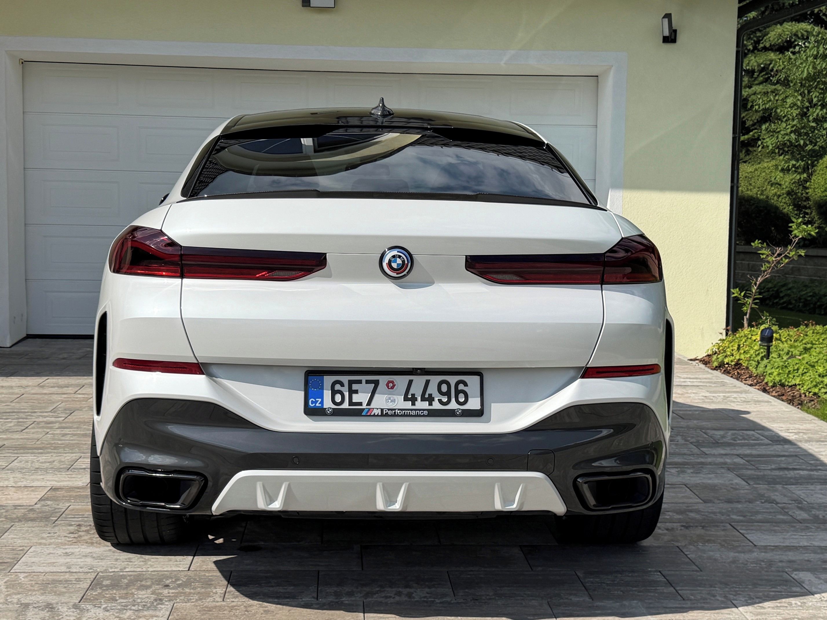 BMW X6 - fotka 2