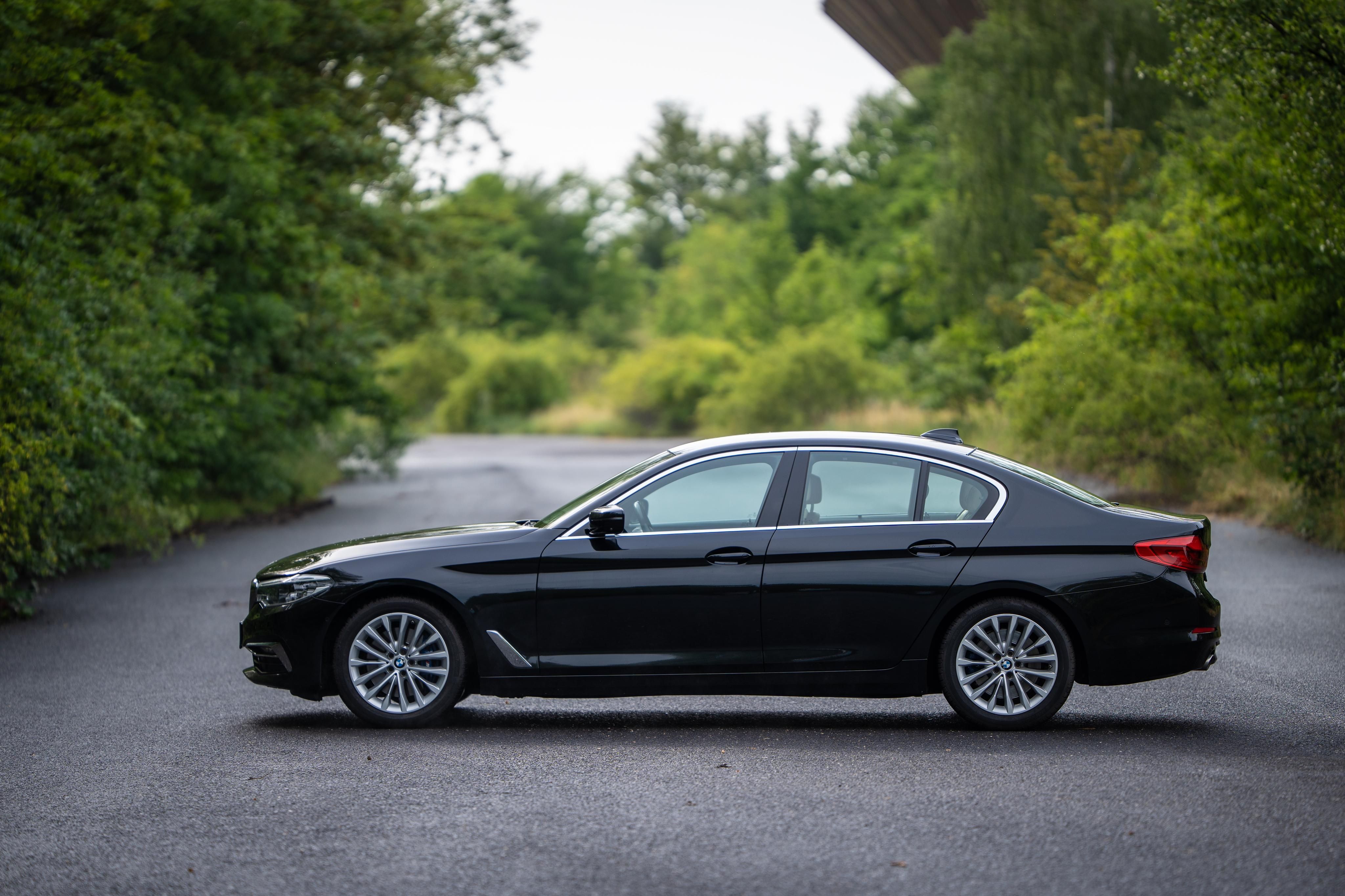 BMW Řada 5, BMW 530D xDrive - fotka 4