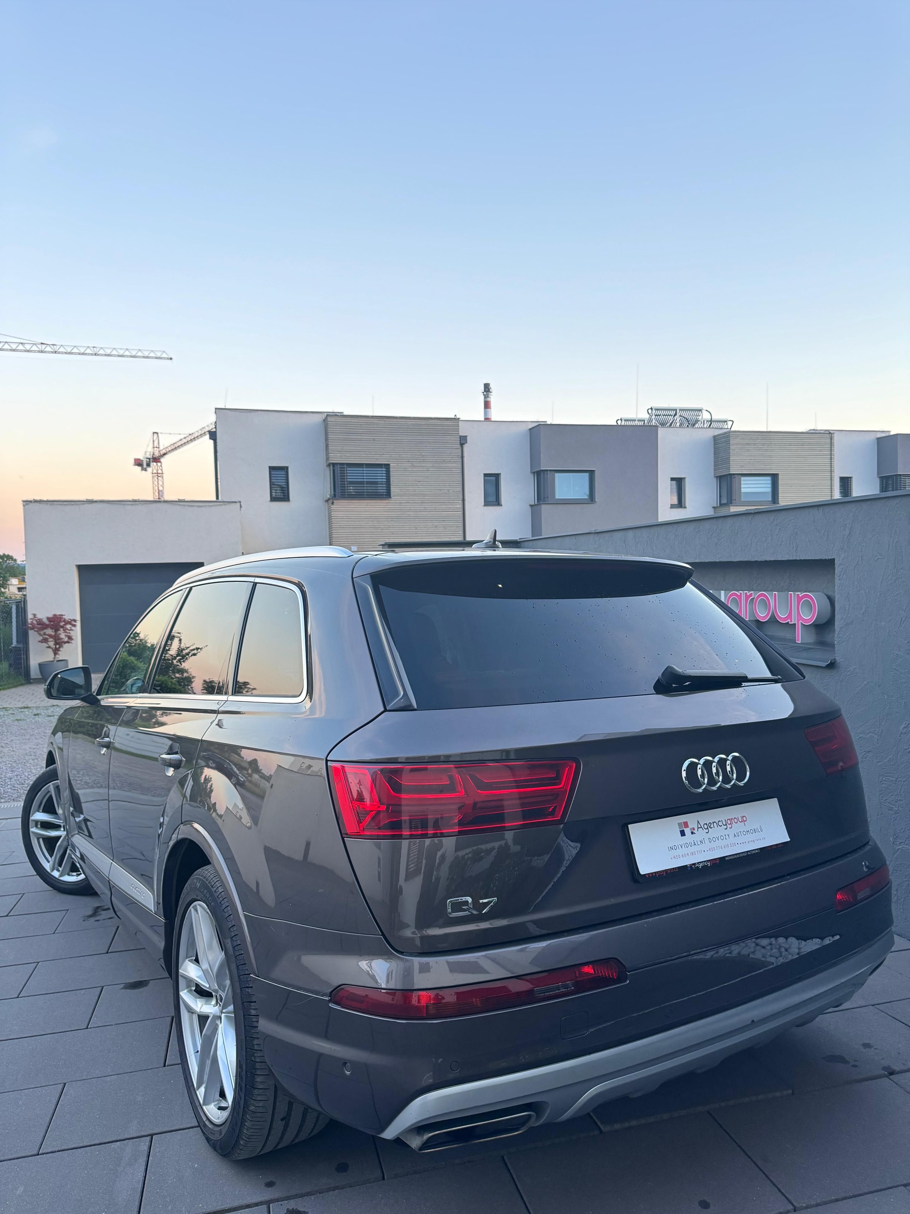 Audi Q7, 3.0TDI DESIGN SELECT 7-MÍST - fotka 3