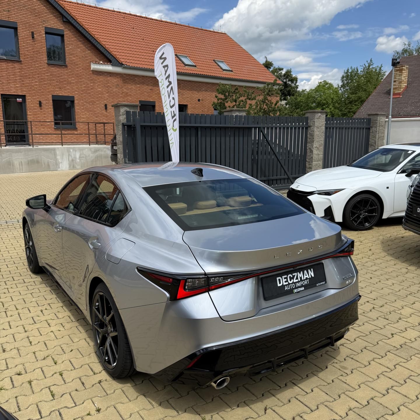 Lexus IS 350, AWD F SPORT 311 HP V6 2026 - fotka 5