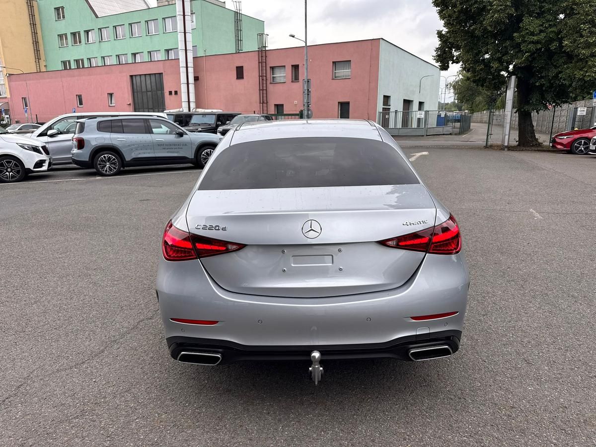 Mercedes-Benz Třídy C, C 220 d 4MATIC - fotka 6
