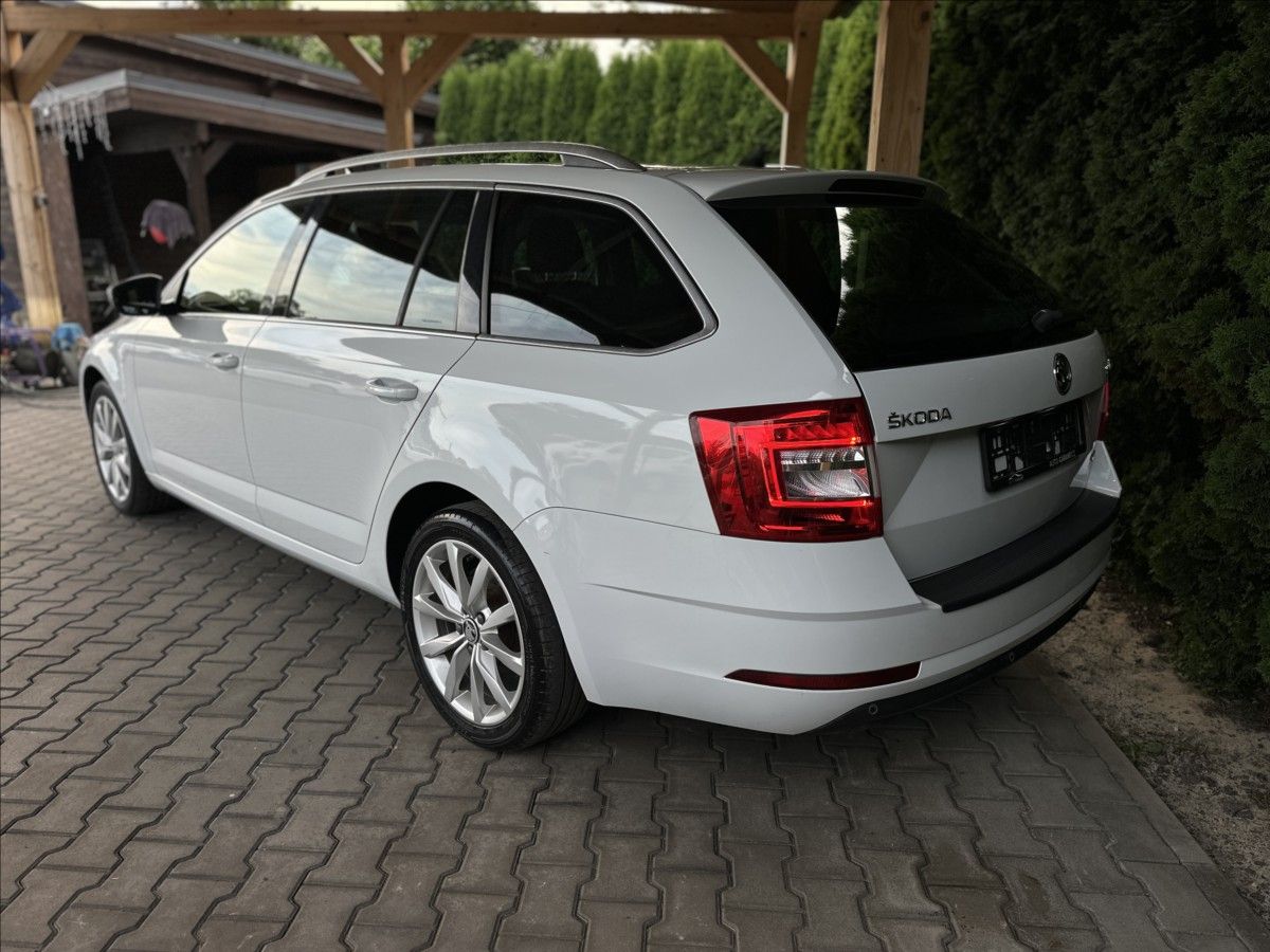 Škoda Octavia, 2,0 TDI 135kW DSG 4X4 PREMIUM - fotka 4