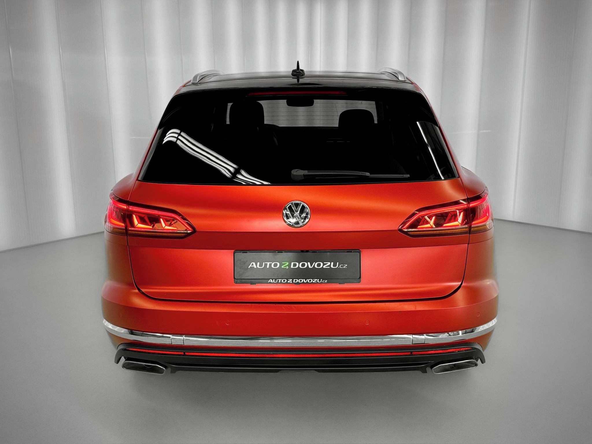 Volkswagen Touareg, 3.0TDI 4MOTION R-LINE, MASÁŽE, - fotka 6