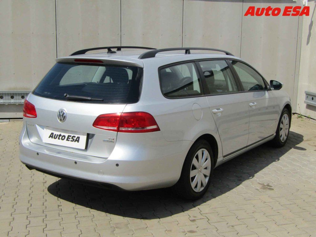 Volkswagen Passat, 1.6 TDi - fotka 4