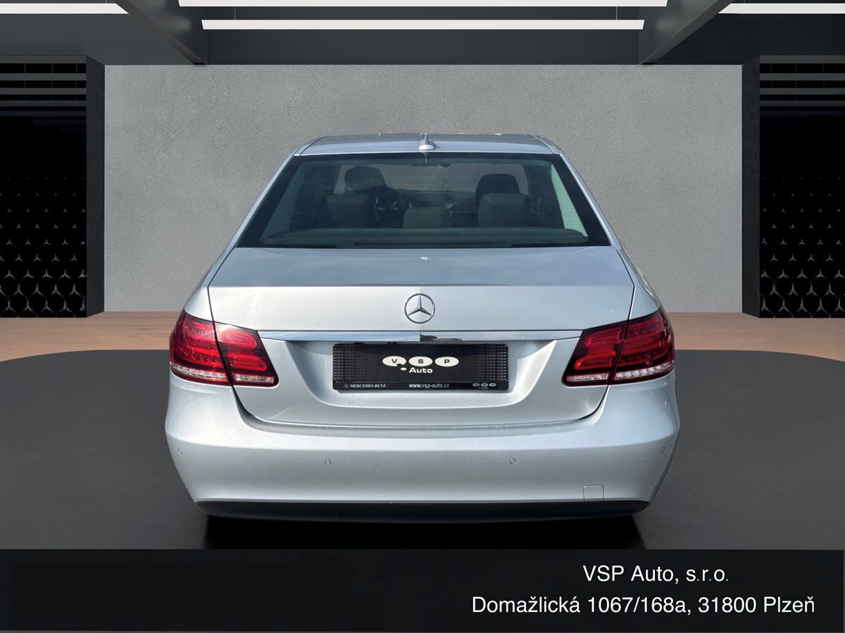 Mercedes-Benz Třídy E, 350 BlueTec 4MATIC - fotka 4