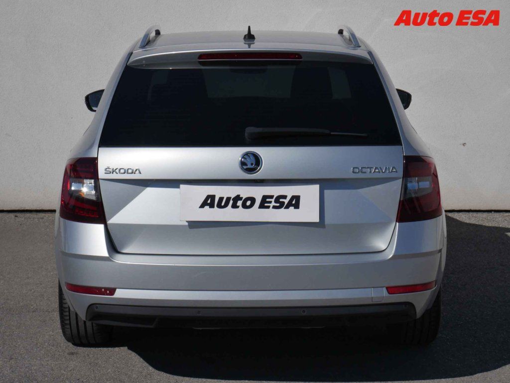 Škoda Octavia, 1.6 TDi,DSG - fotka 5