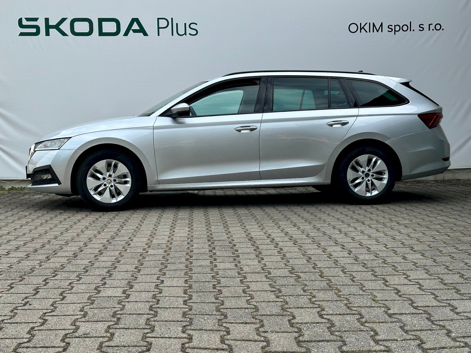 Škoda Octavia, 2.0 TDI 85kW Ambition Combi - fotka 3