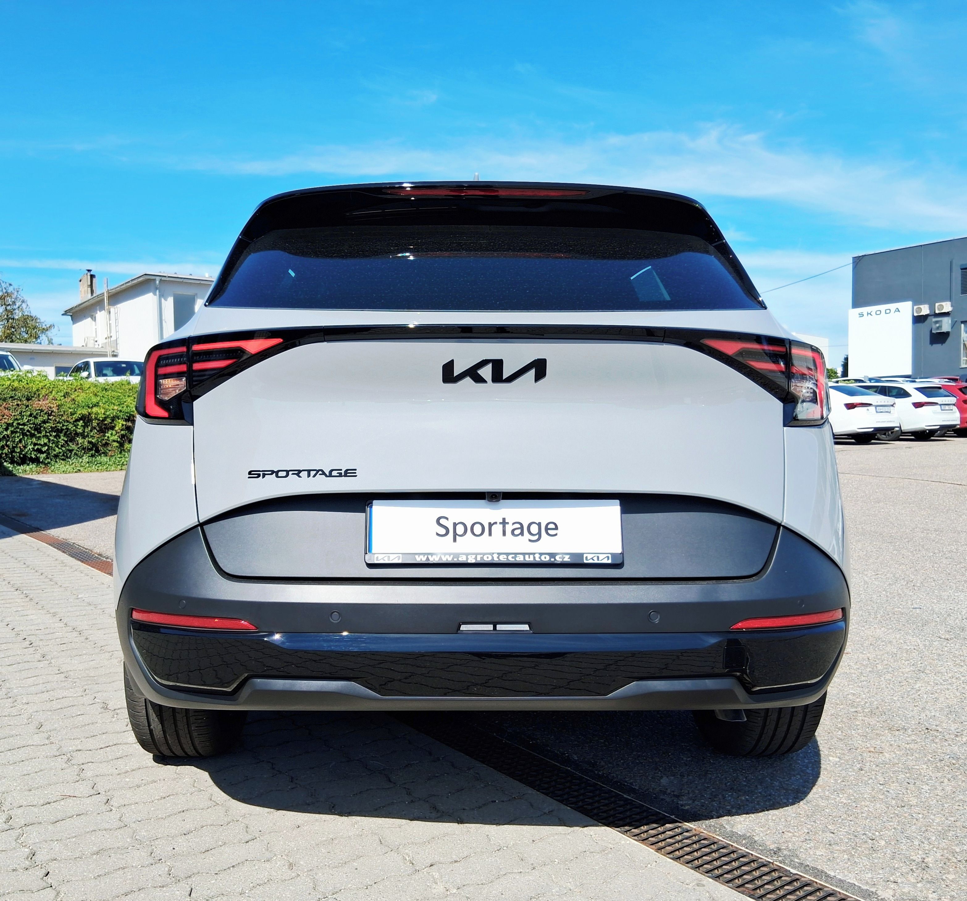 Kia Sportage, 1,6 T-GDi 4x4 7DCT BLACK EDITI - fotka 5