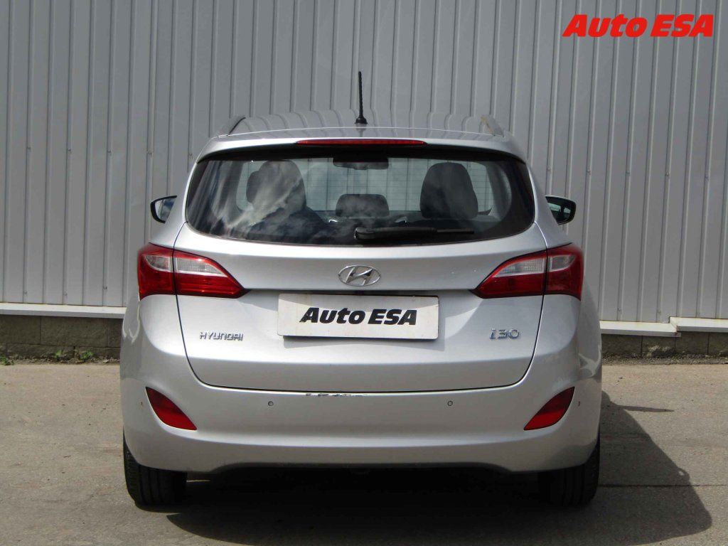 Hyundai i30, 1.6CRDi - fotka 5