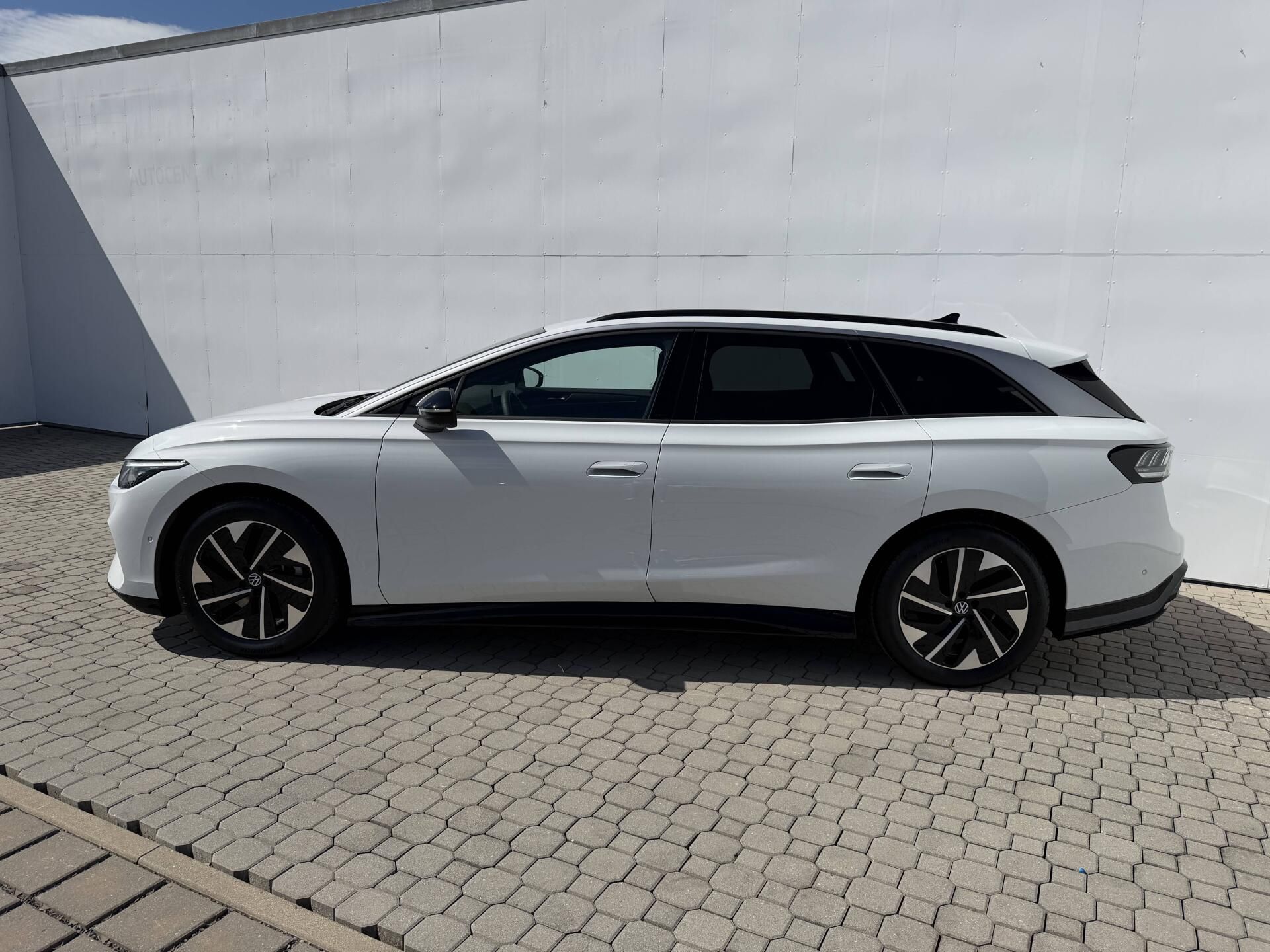 Volkswagen ID.7 Tourer, Pro People 77kWh - fotka 3