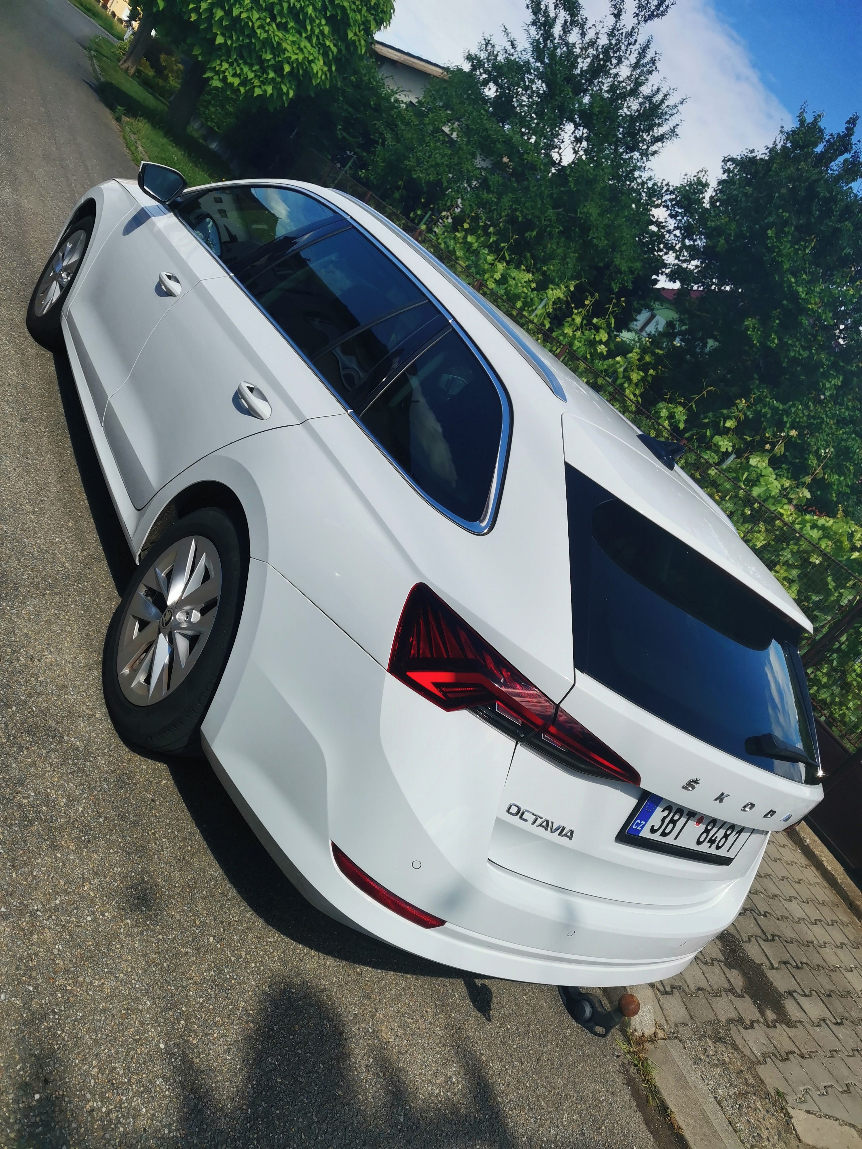 Škoda Octavia, 2.0TDi Style - fotka 6