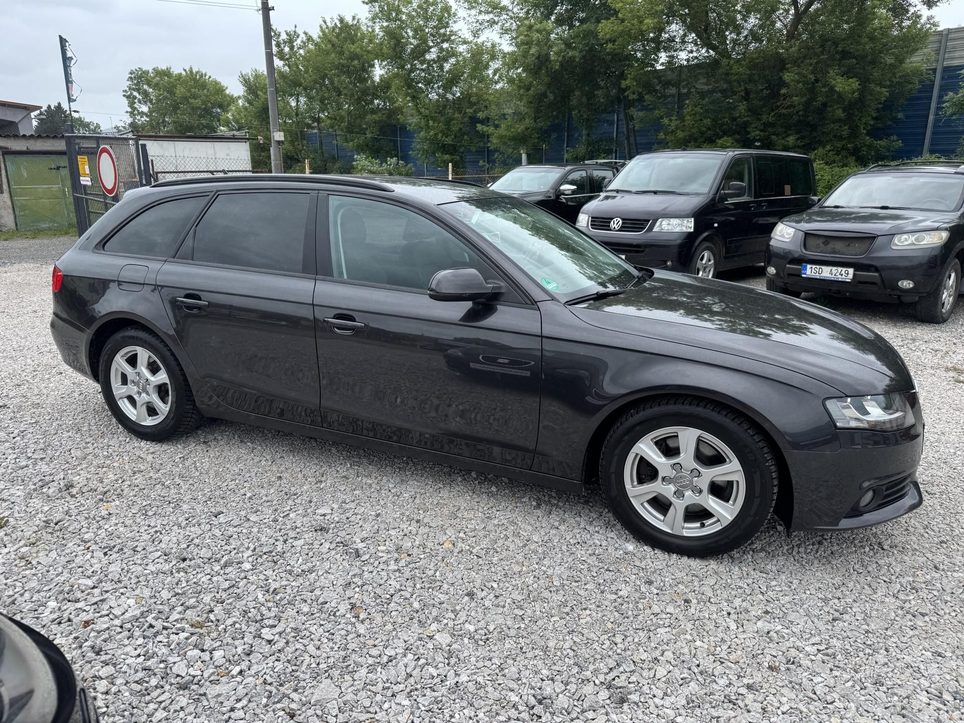 Audi A4 Avant, 2.0TDi,SERVISKA,2SADY ALU - fotka 3