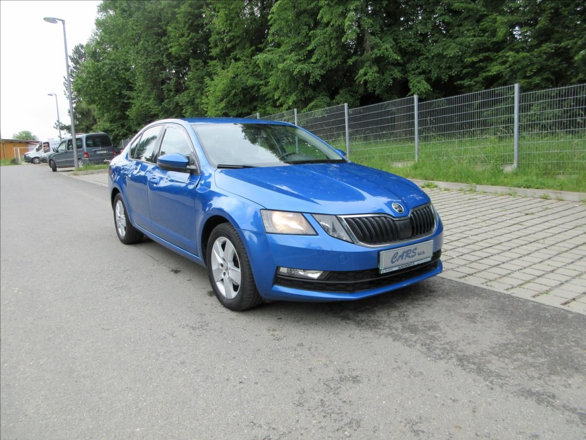 Škoda Octavia, 1,6 TDi 85 Kw, Dualklima, Pošk - fotka 4