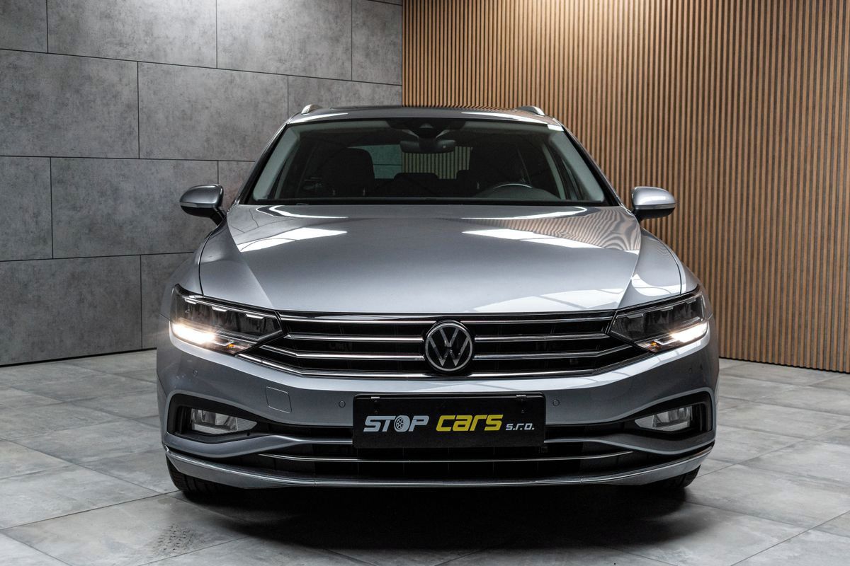 Volkswagen Passat, 2.0 TSI Elegance*DSG*ACC*DPH - fotka 2