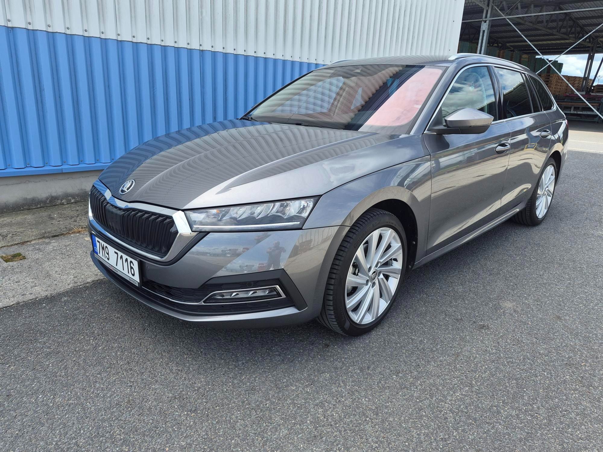 Škoda Octavia - fotka 2