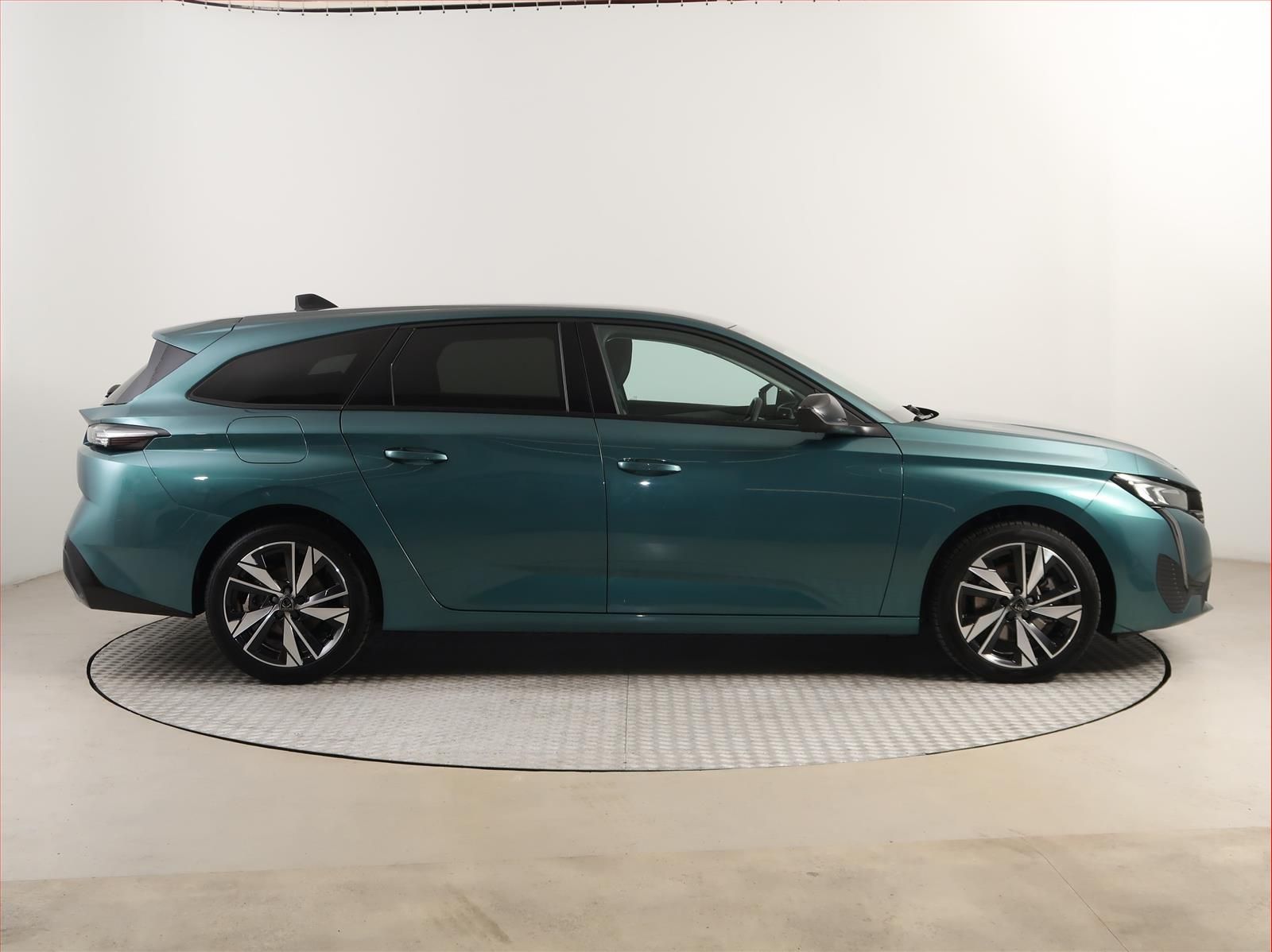 Peugeot 308, 1.2 PureTech, Automat - fotka 6
