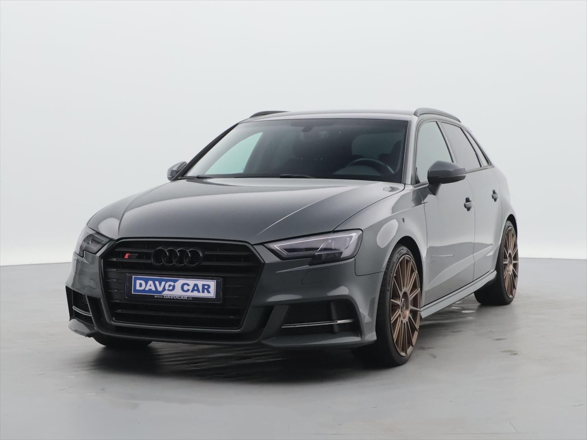 Audi S3, 2,0 TFSI 228kW Quattro Sportba - fotka 3